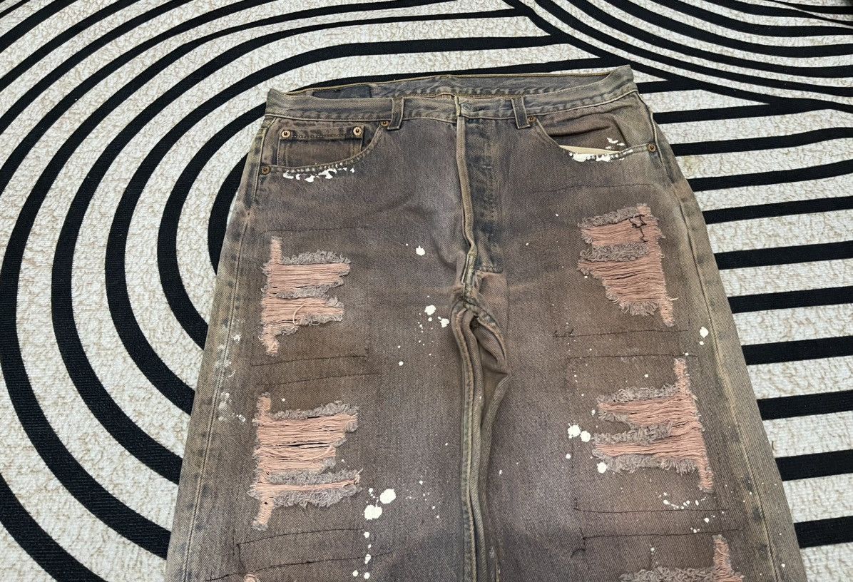 Levi's Vintage Clothing 90s LEVIS 501xx DISTRESSED JEANS SPLASHED PAINT RARE Size US 31 - 6 Thumbnail