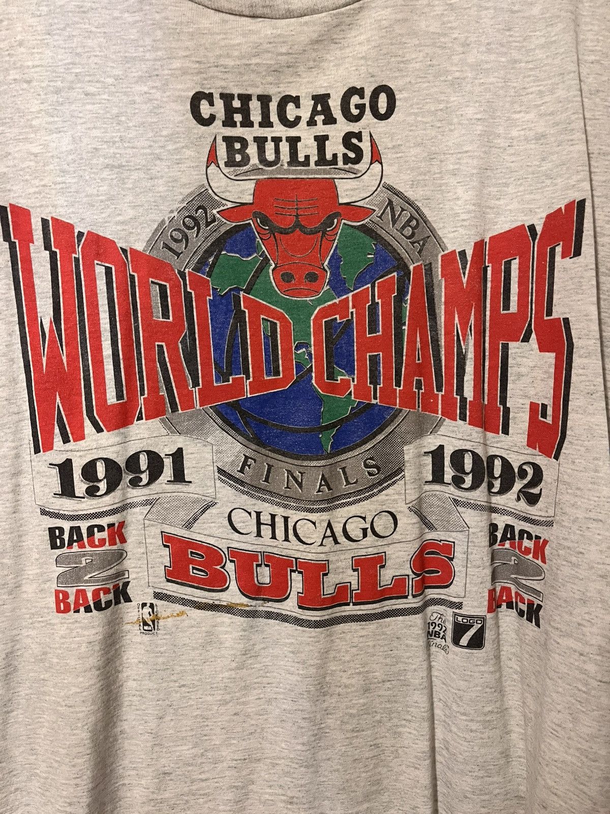 Vintage Vintage Chicago Bulls 91-92 Championship Tee Size US L / EU 52-54 / 3 - 2 Thumbnail