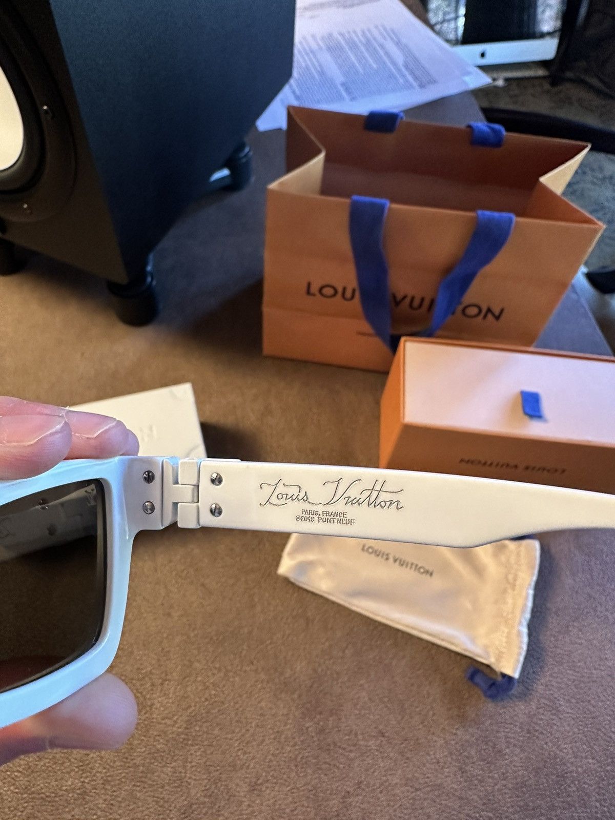 Louis Vuitton Louis Vuitton Skepticals Sunglasses Size ONE SIZE - 6 Thumbnail