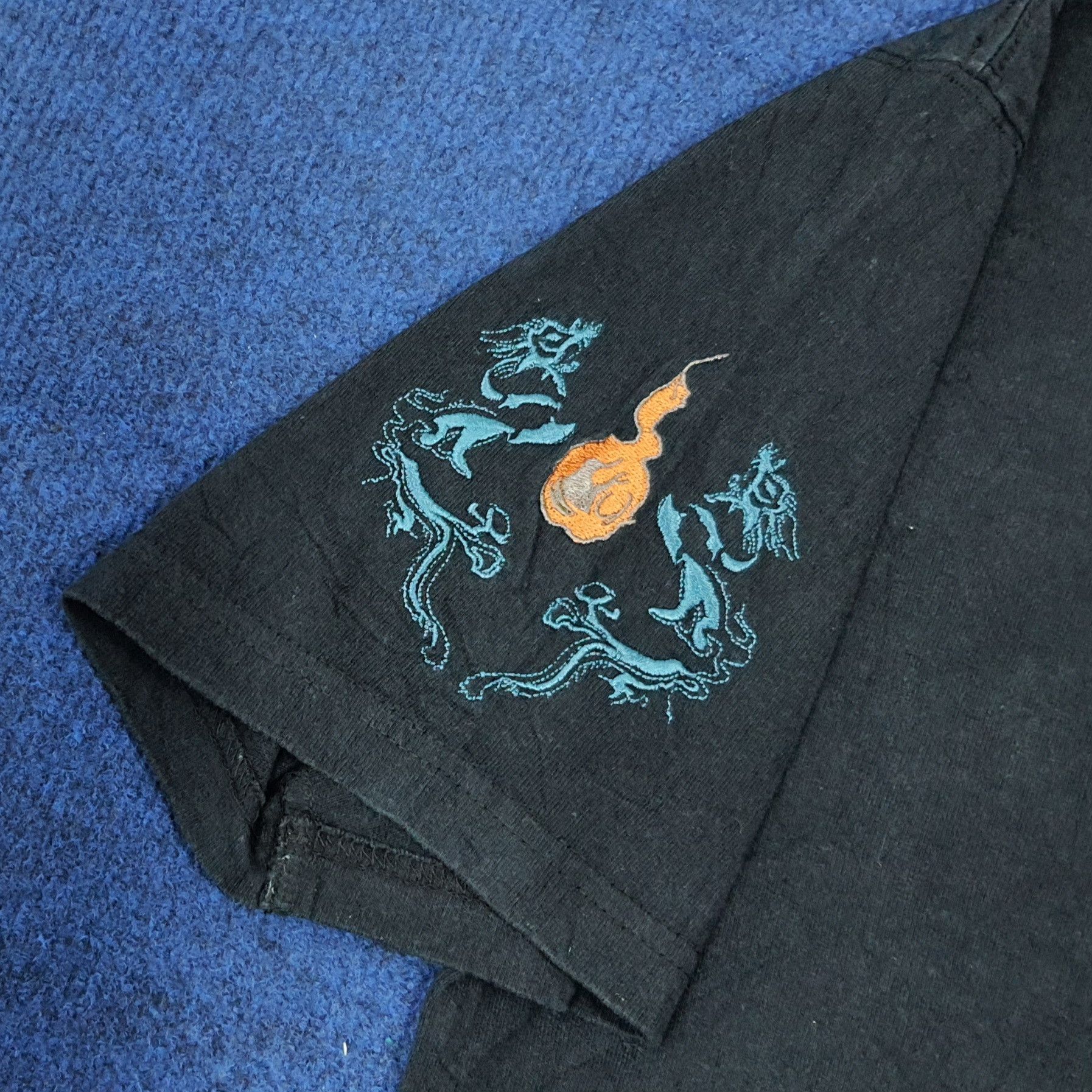 Karakuri Tamashii Vintage Karakuri Tamashii Embroidery Dragon T-Shirt C276N38 Size US M / EU 48-50 / 2 - 7 Thumbnail