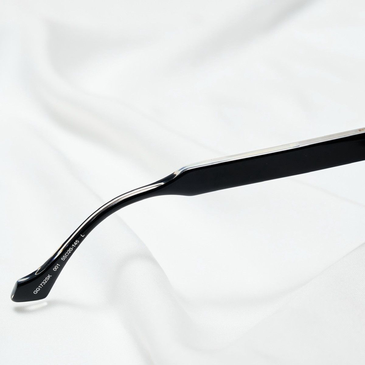 Gucci GUCCI GG1732SK 001 SUNGLASSES Size ONE SIZE - 5 Thumbnail