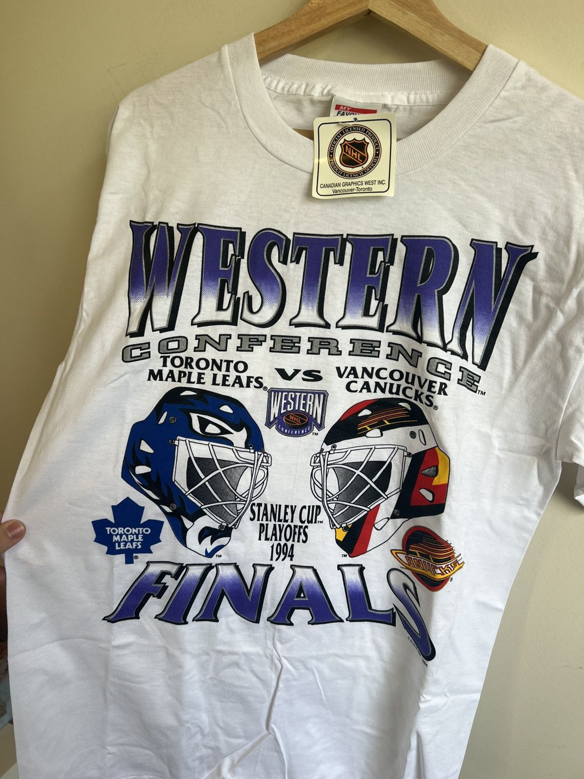 NHL × Vintage VINTAGE 1994 NHL Stanley Cup: Maple Leafs vs Canucks T-shirt Size US M / EU 48-50 / 2 - 4 Thumbnail