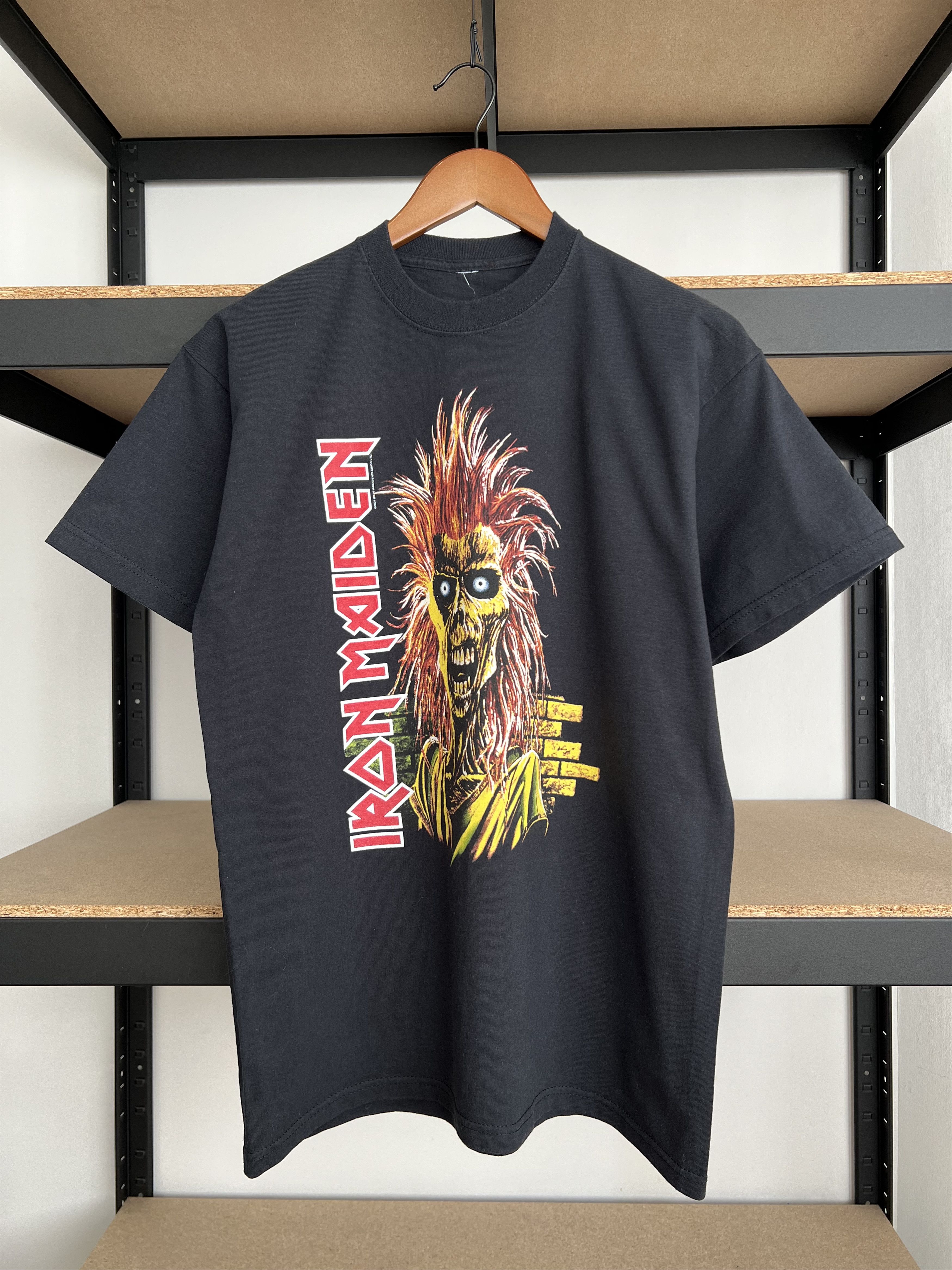 Band Tees Vintage 2004 Iron Maiden Black T-shirt Size US L / EU 52-54 / 3 - 1 Thumbnail