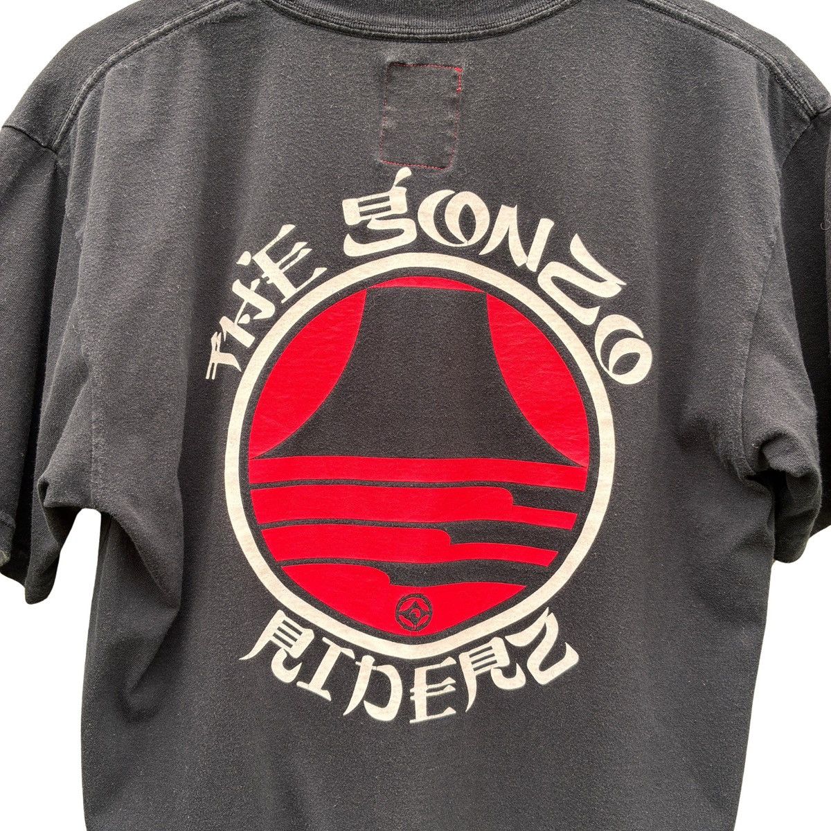 Japanese Brand × Vintage Vintage Gonzo Surf Chigasaki Riders Black T-Shirt Size US M / EU 48-50 / 2 - 3 Thumbnail
