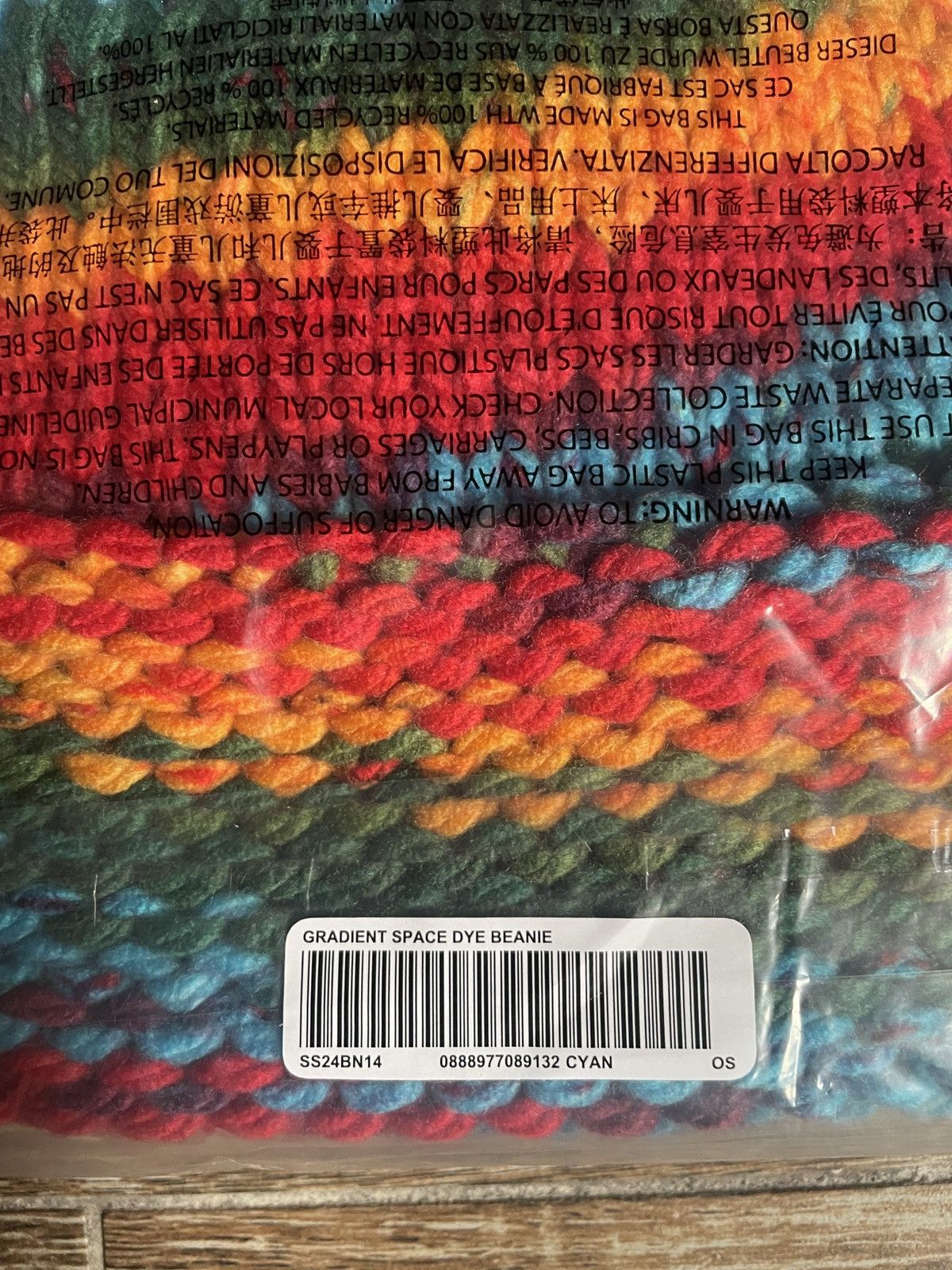 Supreme Supreme Gradient Spacedye Multicolor Beanie Rainbow One Size Size ONE SIZE - 3 Thumbnail