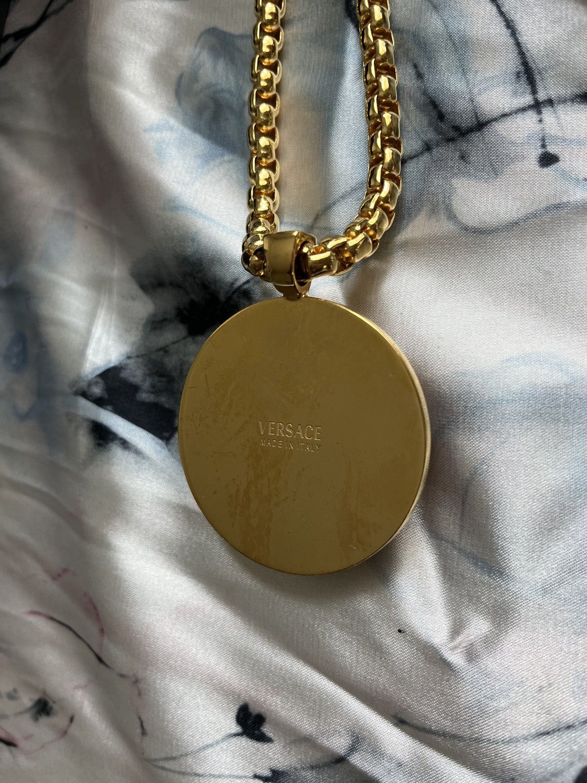 Versace Original Versace Medusa Gold Chain Necklace Size ONE SIZE - 2 Thumbnail