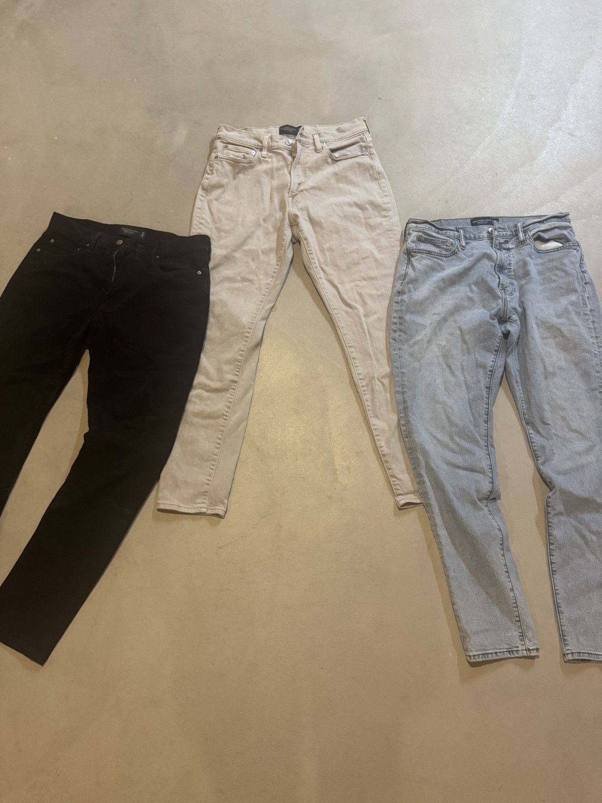 Abercrombie & Fitch 32 x 32 athletic slim fit Abercrombie and fitch jeans bundle Size US 32 / EU 48 - 1 Thumbnail