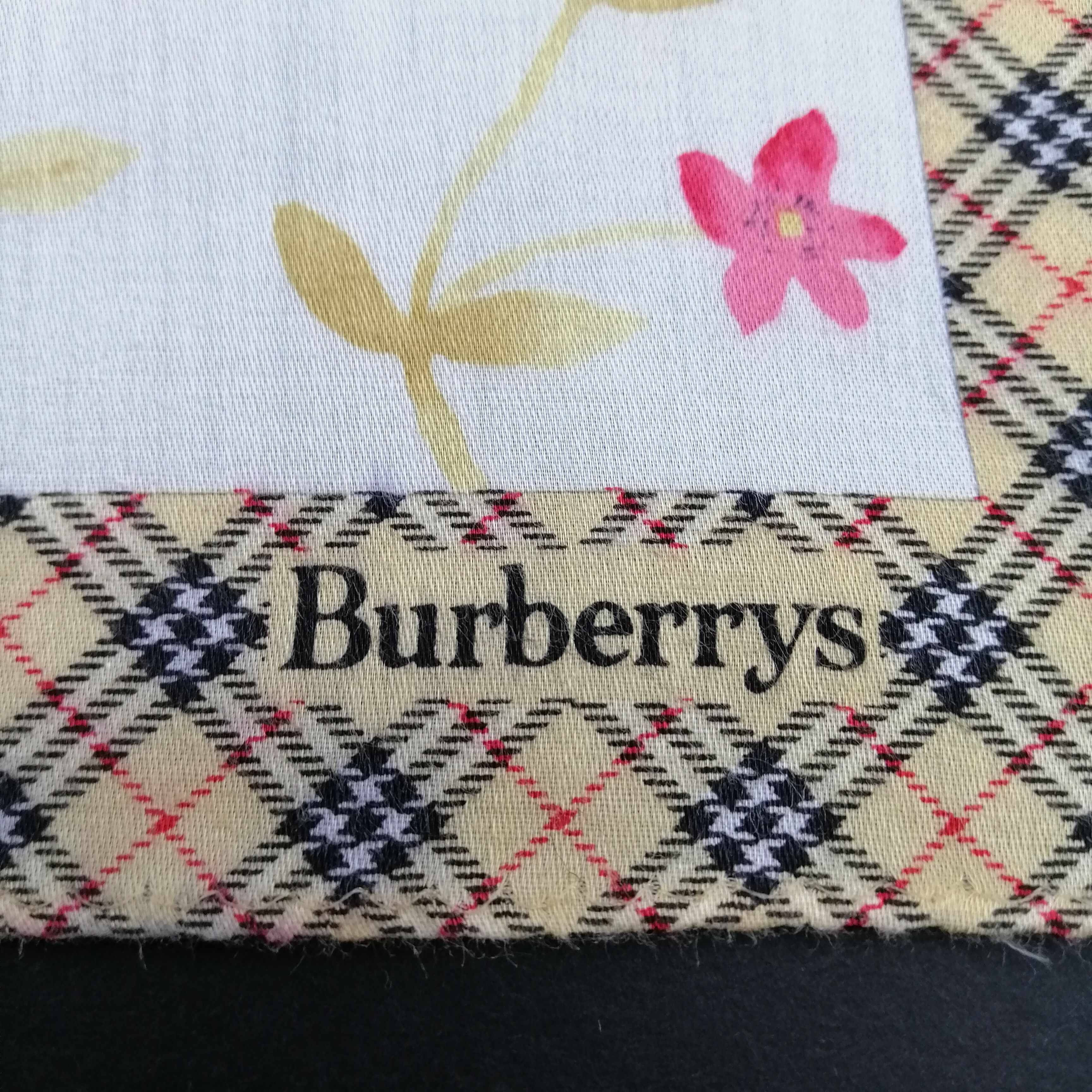 Burberry × Vintage Burberrys Handkerchief/Neckerchief/Bandana-KD3193 Size ONE SIZE - 4 Thumbnail