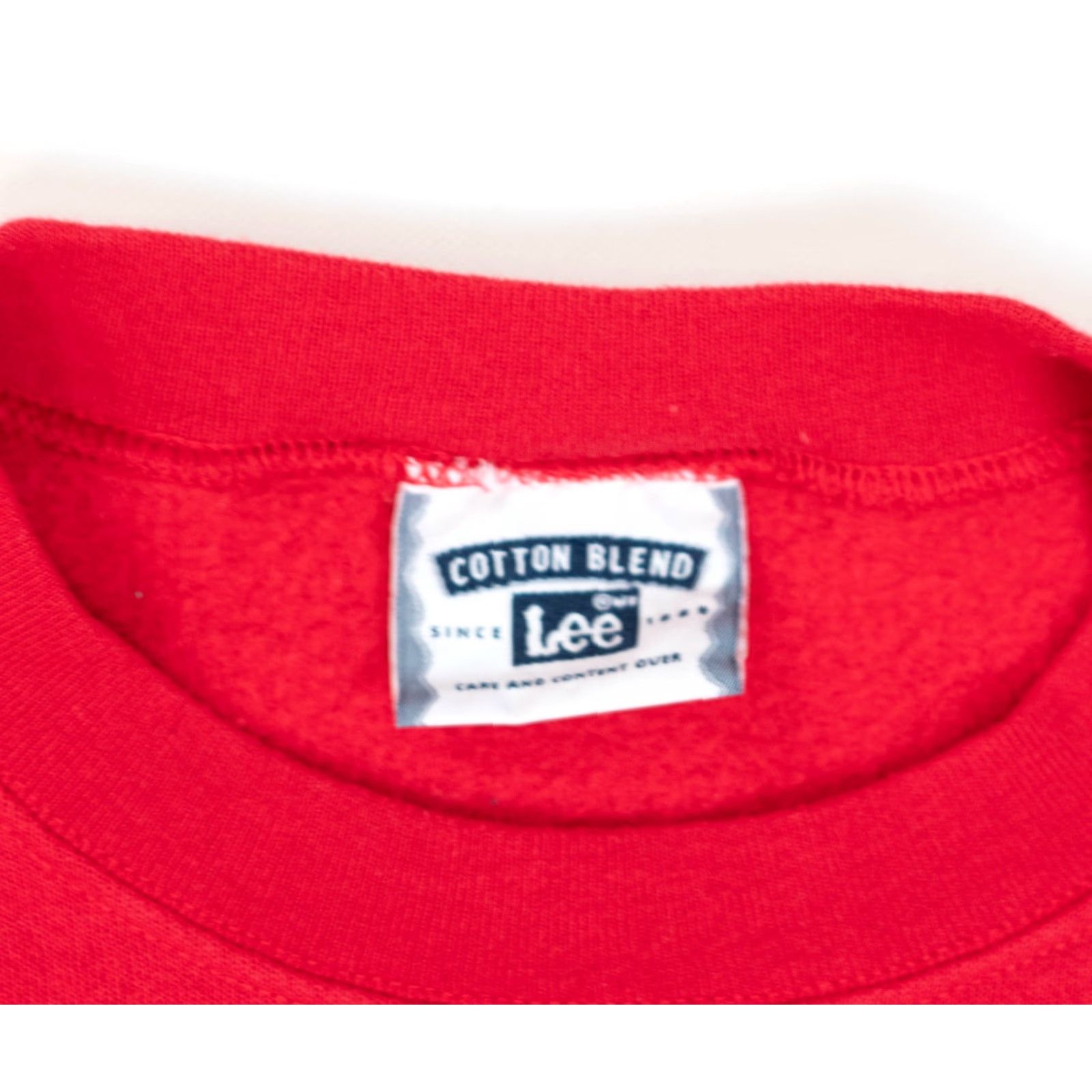 Lee VINTAGE Jesus Sweatshirt 90s Men Size L Red Crewneck USA Lee | Sweatshirt | Men | L | Red | 90s | Jesus | VTG | Made USA Size US L / EU 52-54 / 3 - 3 Thumbnail