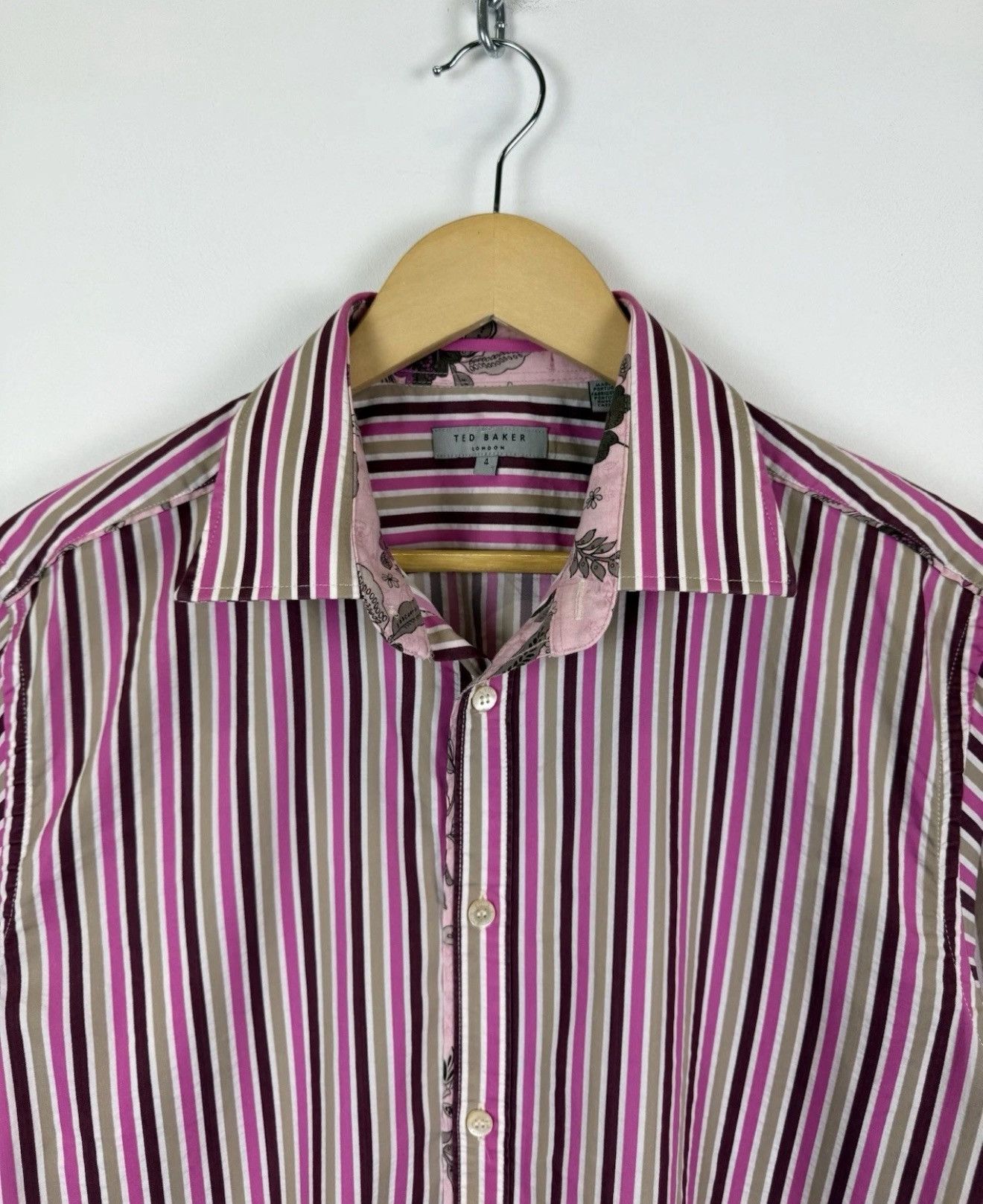 Ted Baker Ted Baker Long Sleeve Dress Shirt Men’s Top Buttons Striped Size US L / EU 52-54 / 3 - 2 Thumbnail