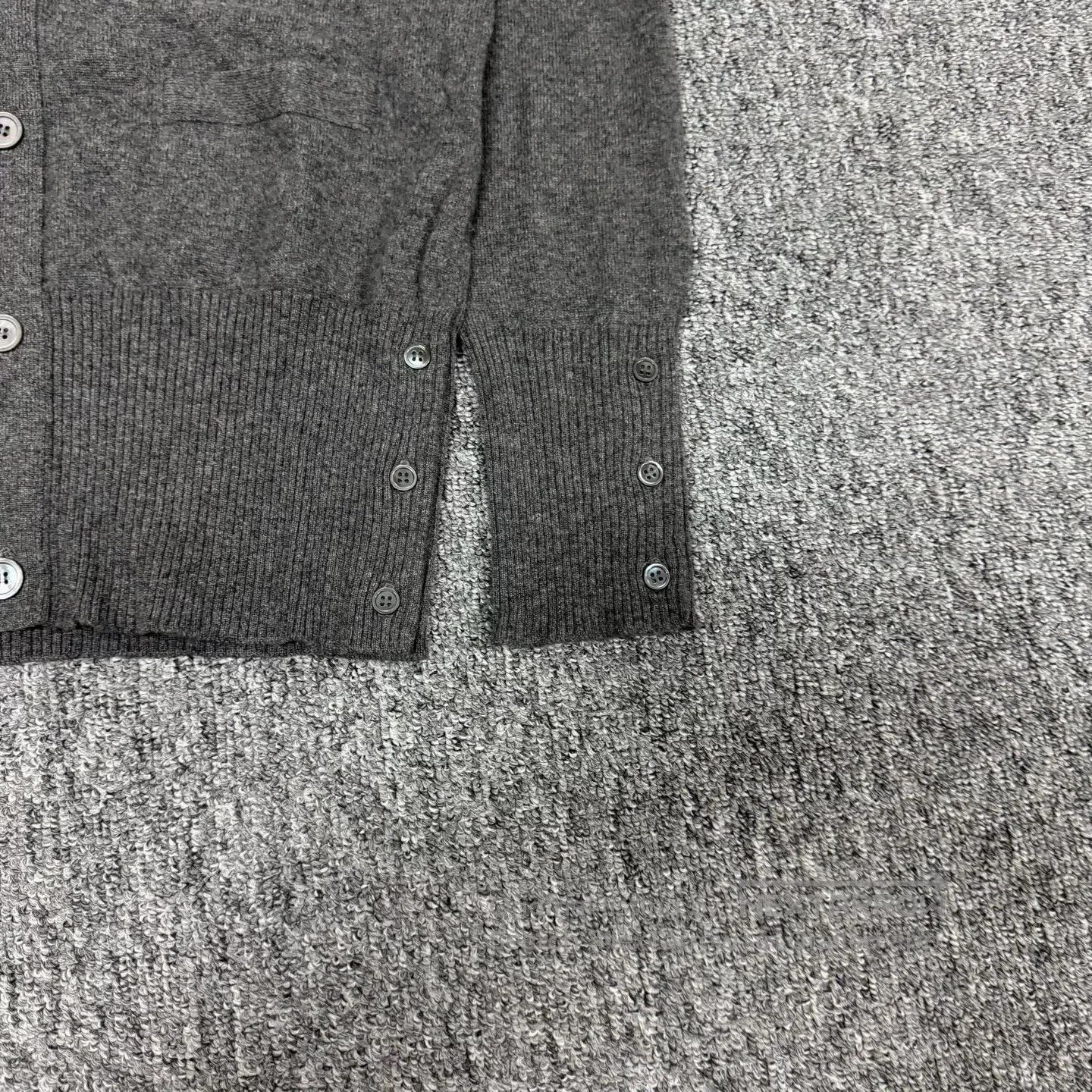 Thom Browne Thom Browne Classic four stripes; knitted cashmere cardiga Size US XS / EU 42 / 0 - 4 Thumbnail