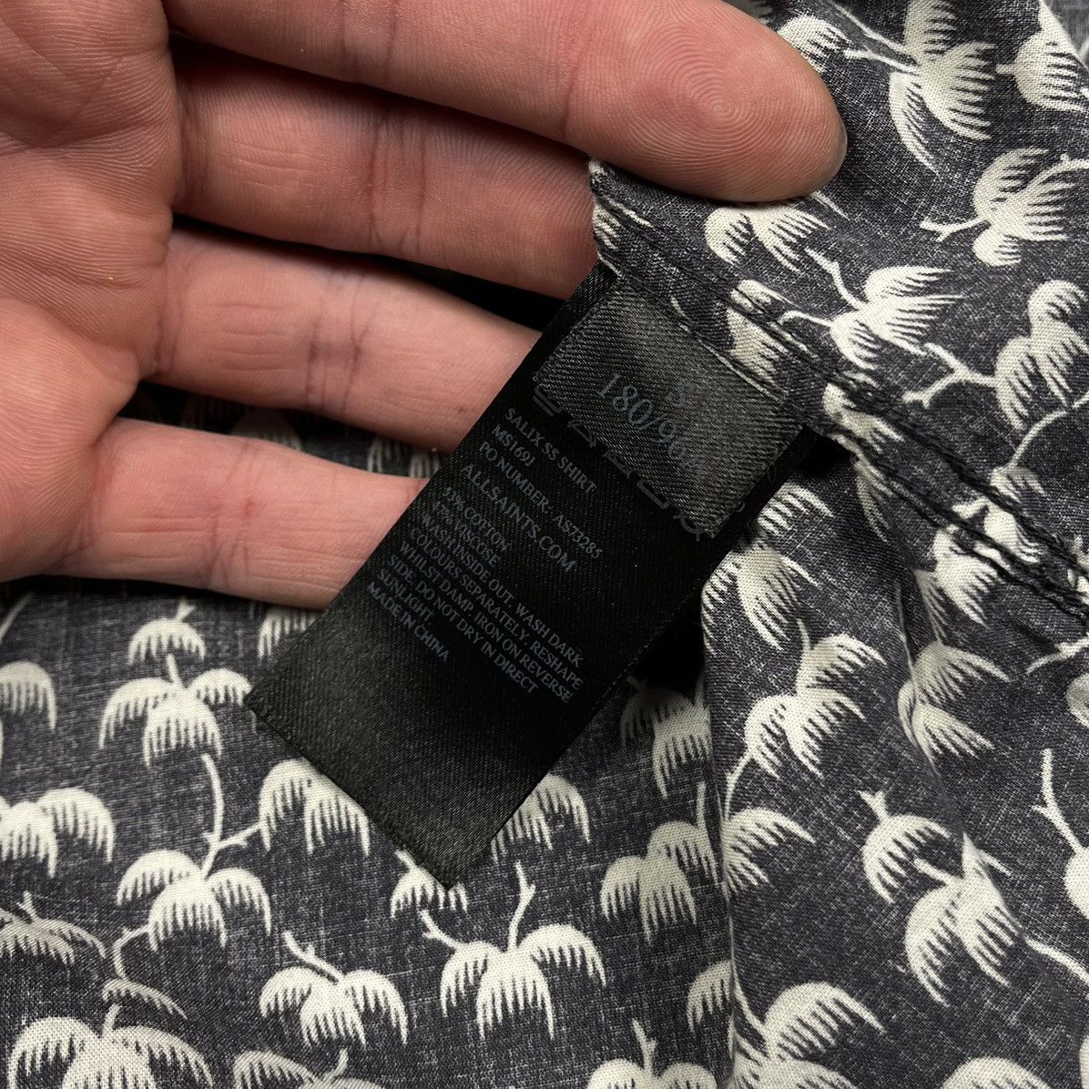 Allsaints AllSaints Salix Palm Print Short Sleeve Button Up Shirt Size US S / EU 44-46 / 1 - 11 Thumbnail
