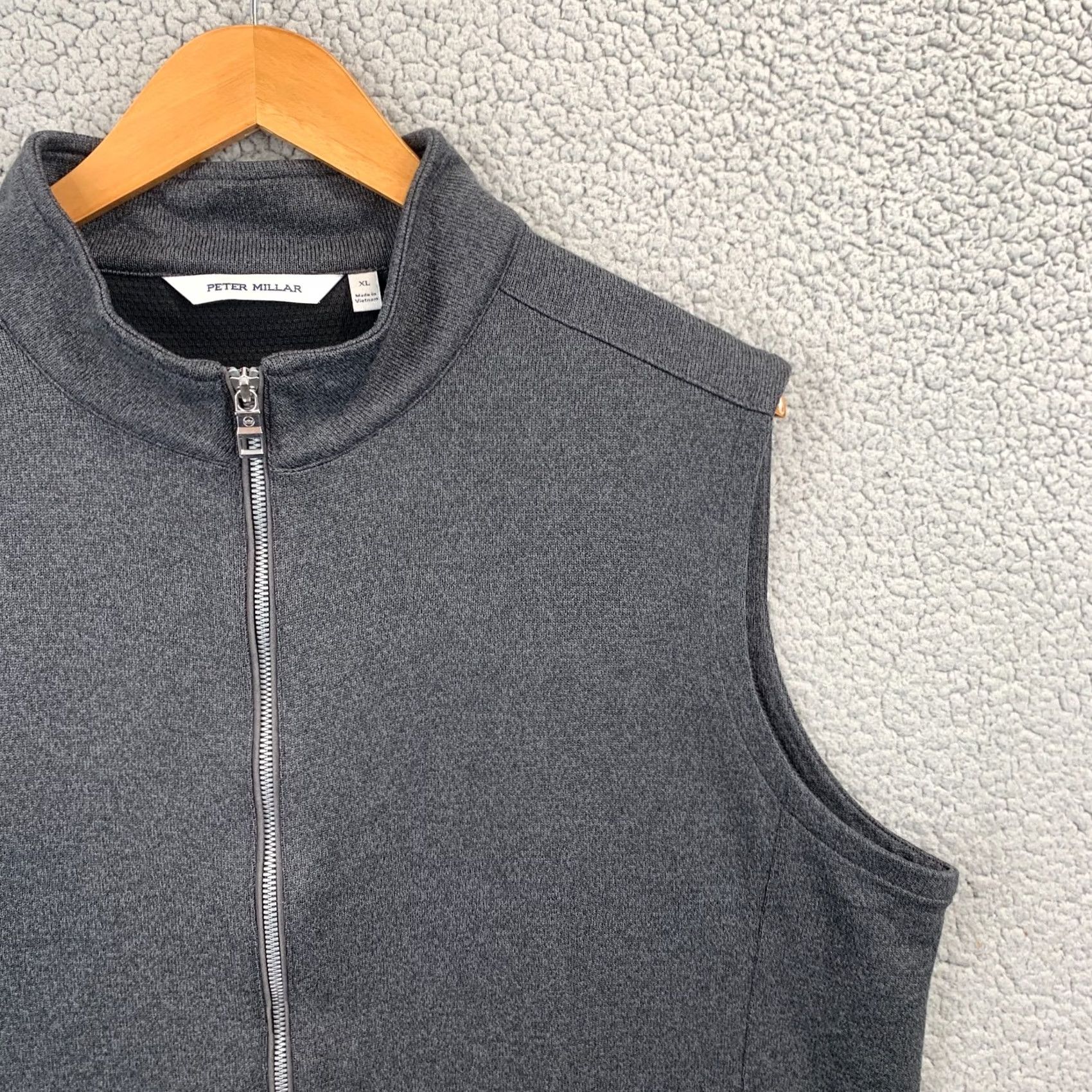 Peter Millar Peter Millar Vista Hybrid Full Zip Vest Men XL Gray Zip Pockets Logo Golf Size US XL / EU 56 / 4 - 2 Thumbnail