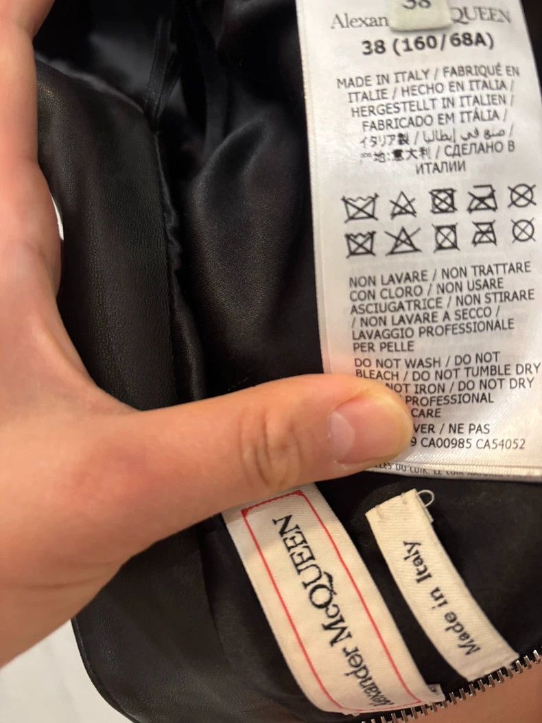 Alexander McQueen Alexander McQUEEN size 38 Sheepskin skirt Nextarrow-2505 Size 25" / US 0 / IT 36 - 9 Thumbnail