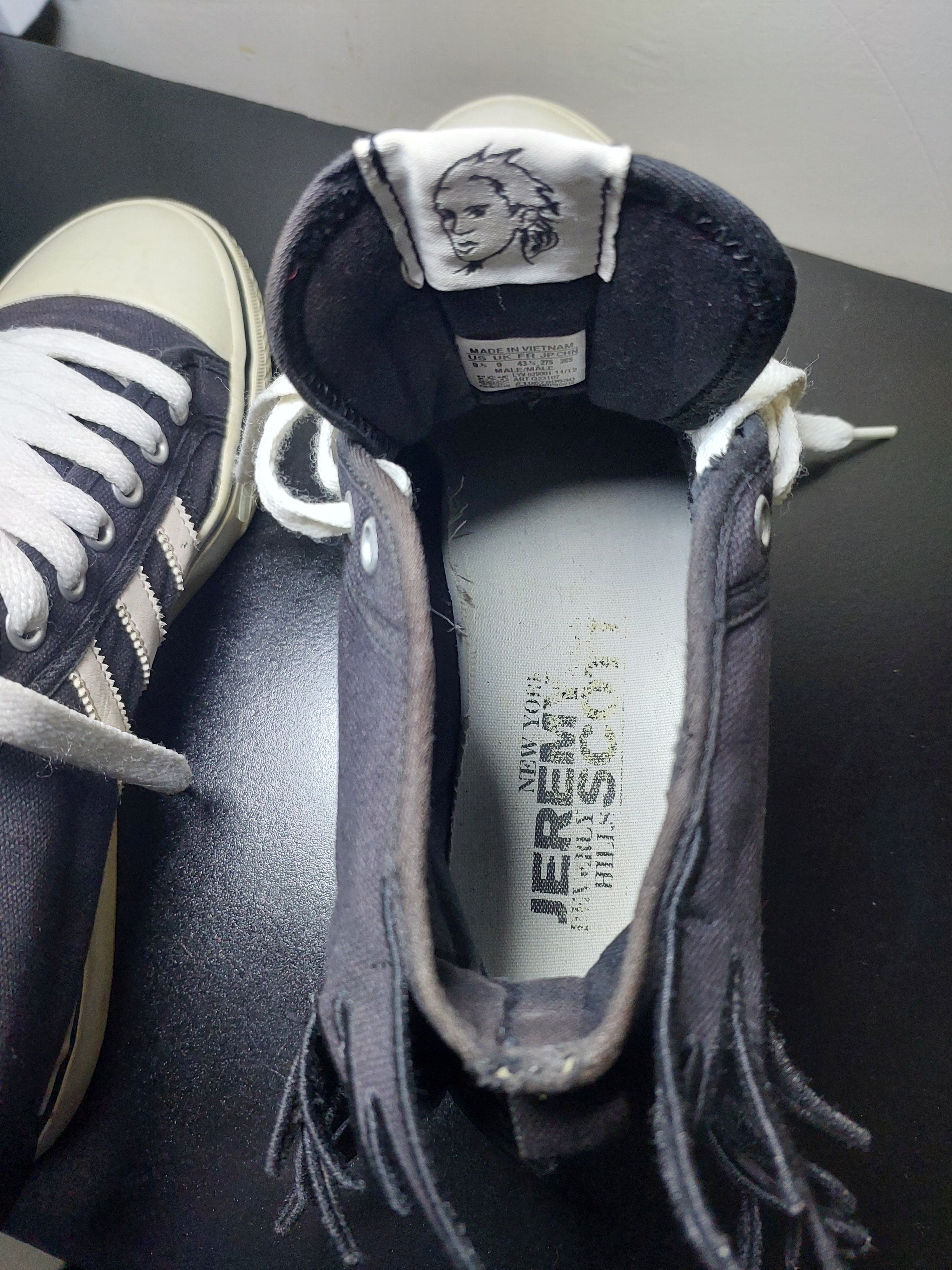 Adidas × Jeremy Scott ADIDAS x Jeremy Scott Nizza Fringe Hi-Top Sneakers Size US 10 / EU 43 - 13 Thumbnail