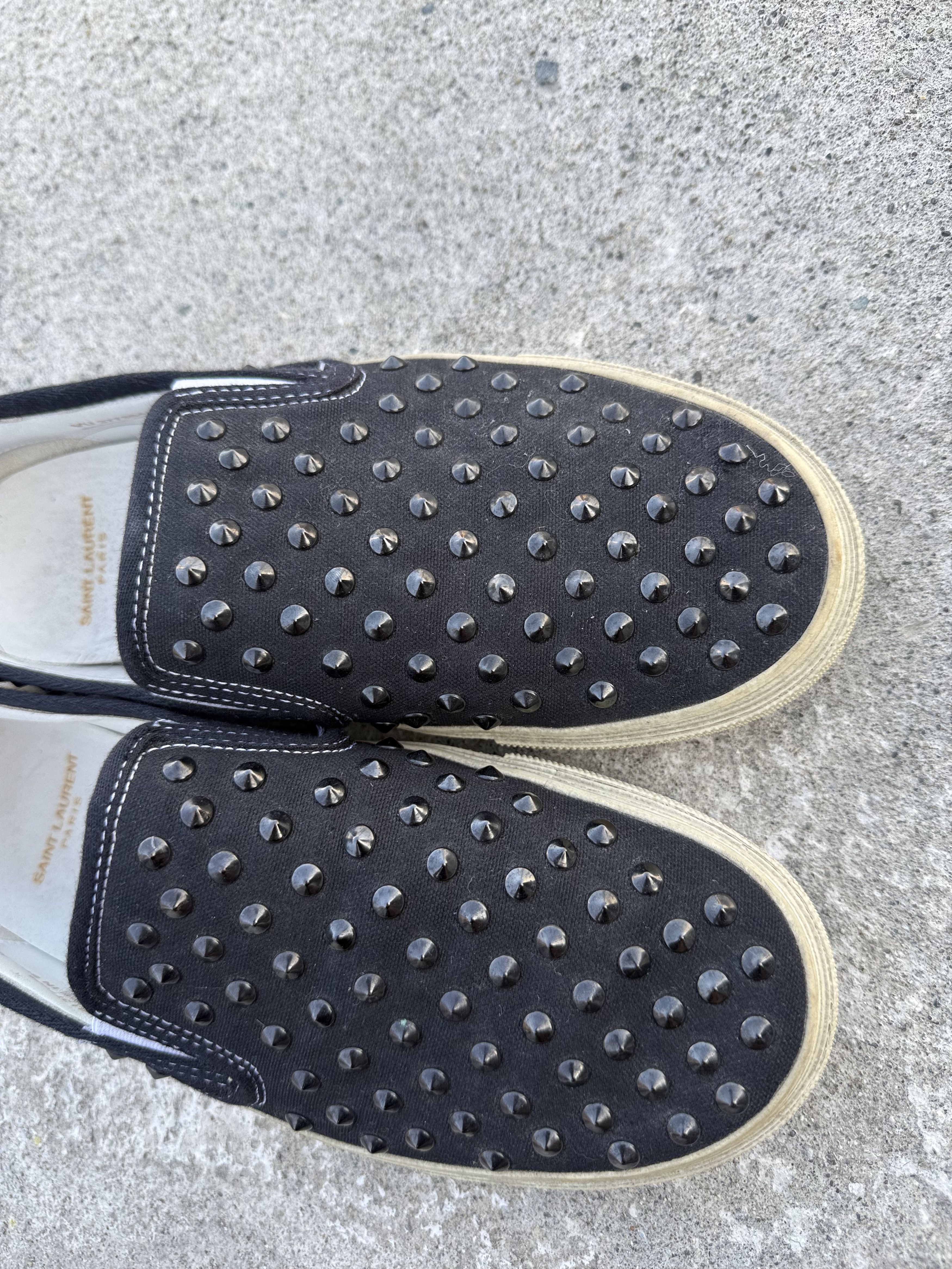 Saint Laurent Paris Saint Laurent - Studded Low Top Sneakers Size US 7.5 / EU 40-41 - 4 Thumbnail