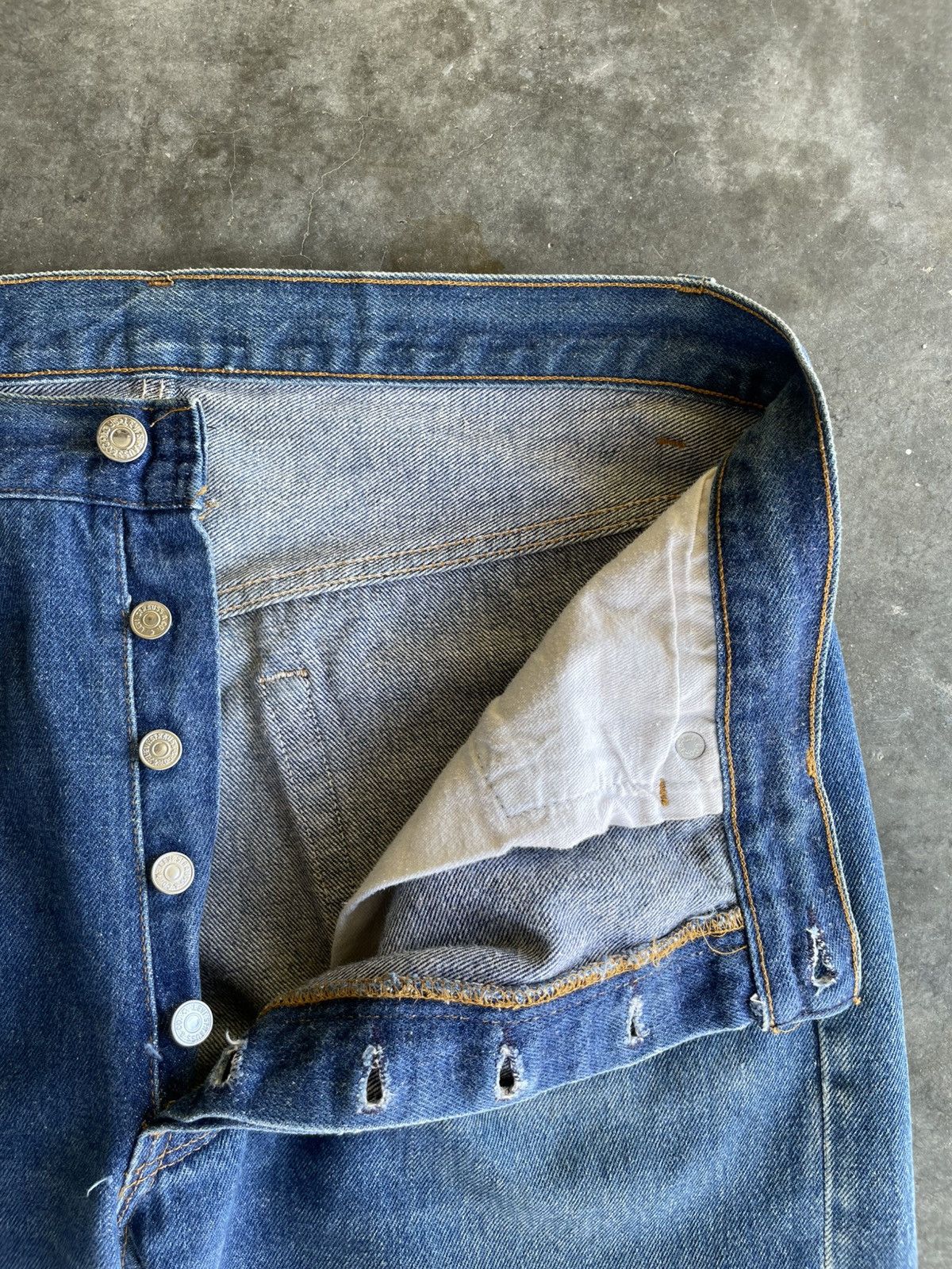 Levi's × Vintage VTG 80s Levi's 501xx #515 Size US 36 / EU 52 - 6 Thumbnail