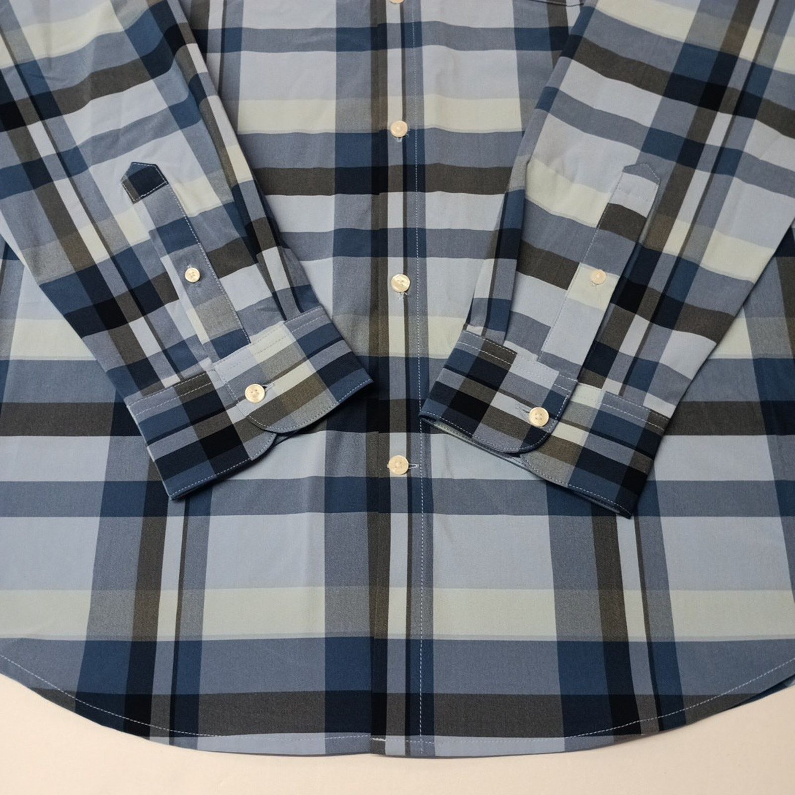 St. Johns Bay St John’s Bay Button Shirt Men's Size XLT Blue Plaid Classic Size US XL / EU 56 / 4 - 2 Thumbnail