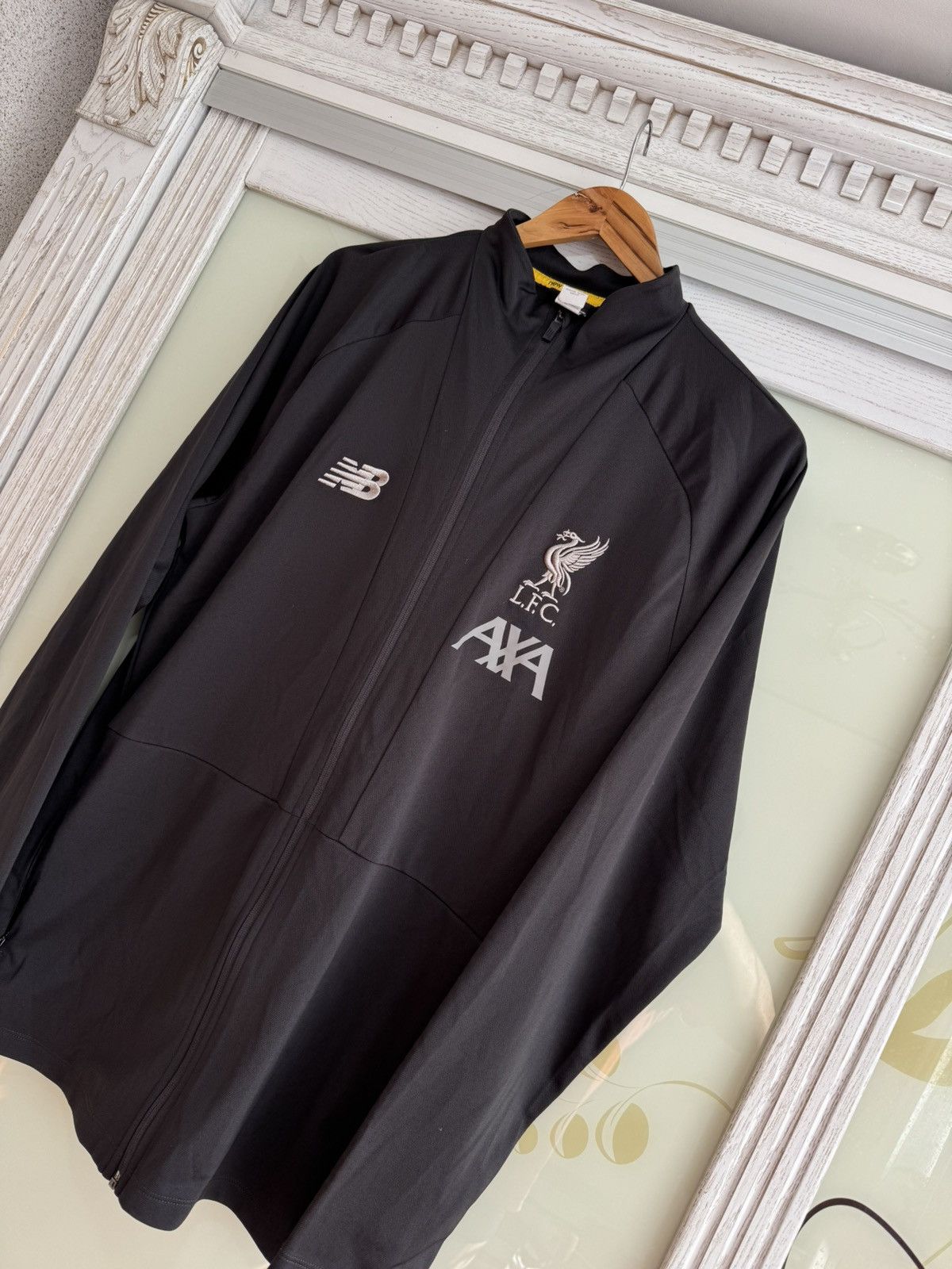 New Balance Liverpool 2019-2020 Soccer Training 1/4 Zip Top Football Kit Size US XL / EU 56 / 4 - 3 Thumbnail