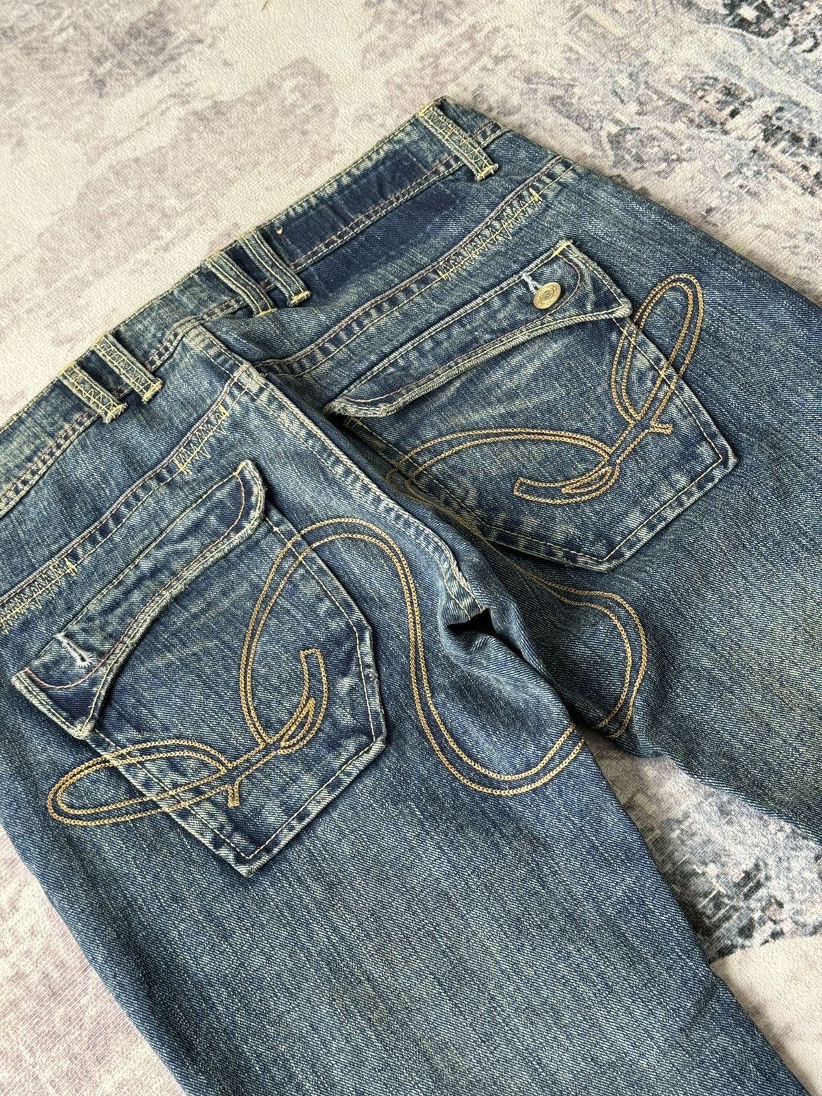 Japanese Brand Vintage Icom Super Flared Distressed Denim / GOA Ikam Style Size US 32 / EU 48 - 11 Thumbnail