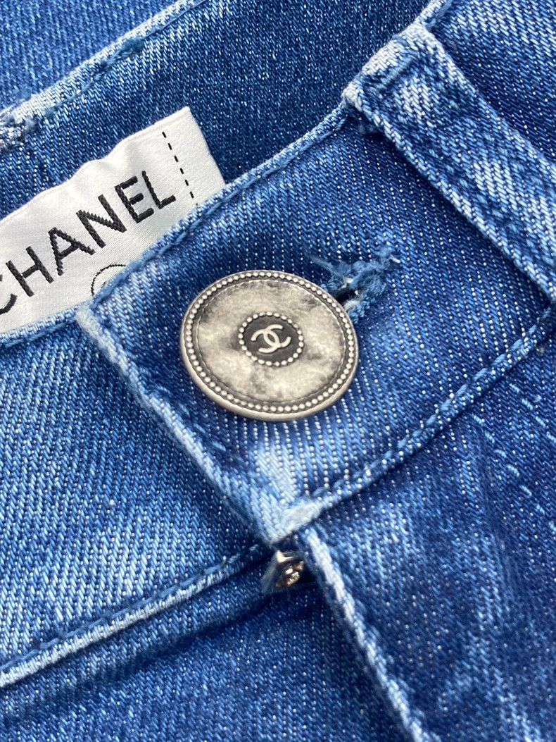Chanel Chanel Blue embossed Logo jeans Size 42" / US 20 - 7 Thumbnail