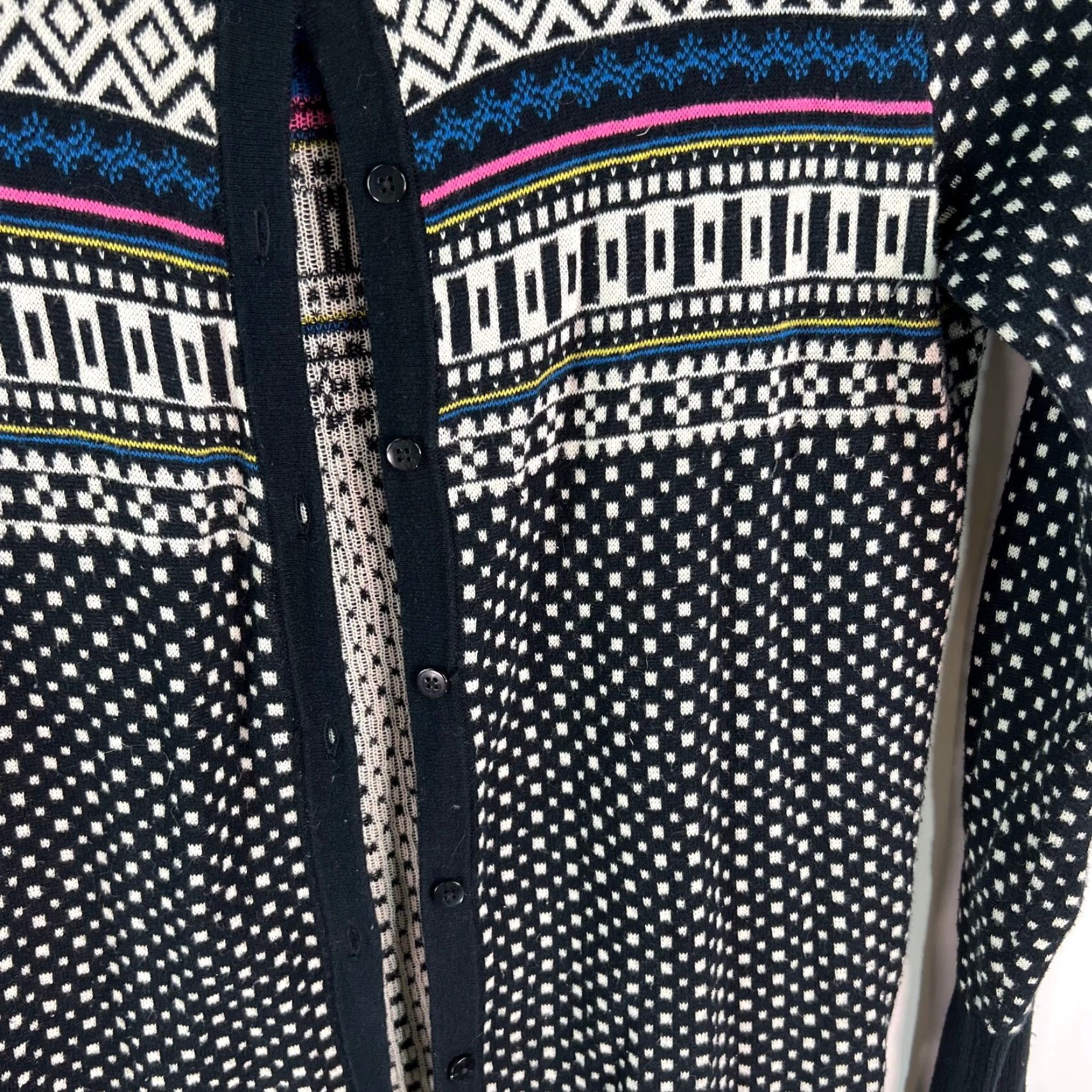 Merona Merona Cardigan Womens Knit Black Button Front V-Neck 28 in Long Sleeve Size M Geometric Pattern 100% Cotton Regular Fit Winter Classic Size M / US 6-8 / IT 42-44 - 4 Thumbnail