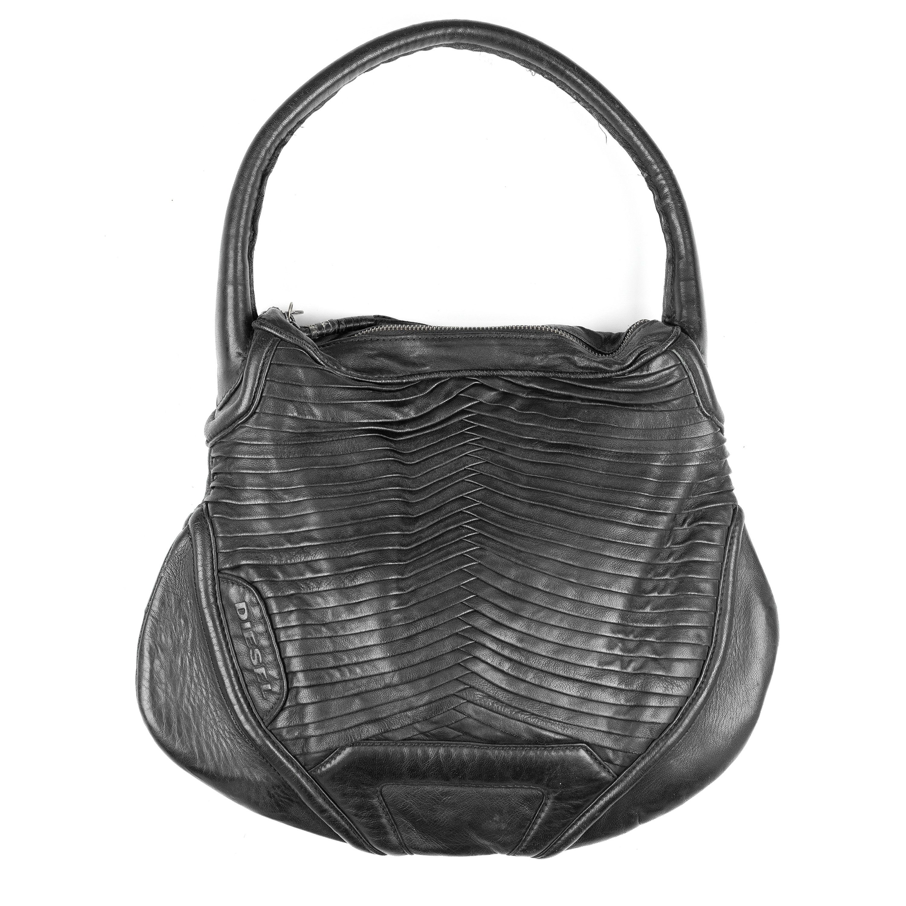 かわいいうさぎ様　DIESEL MOTO BIKER LEATHER BAG かわいいうさぎ様 DIESEL MOTO BIKER LEATHER BAG 【公式通販】