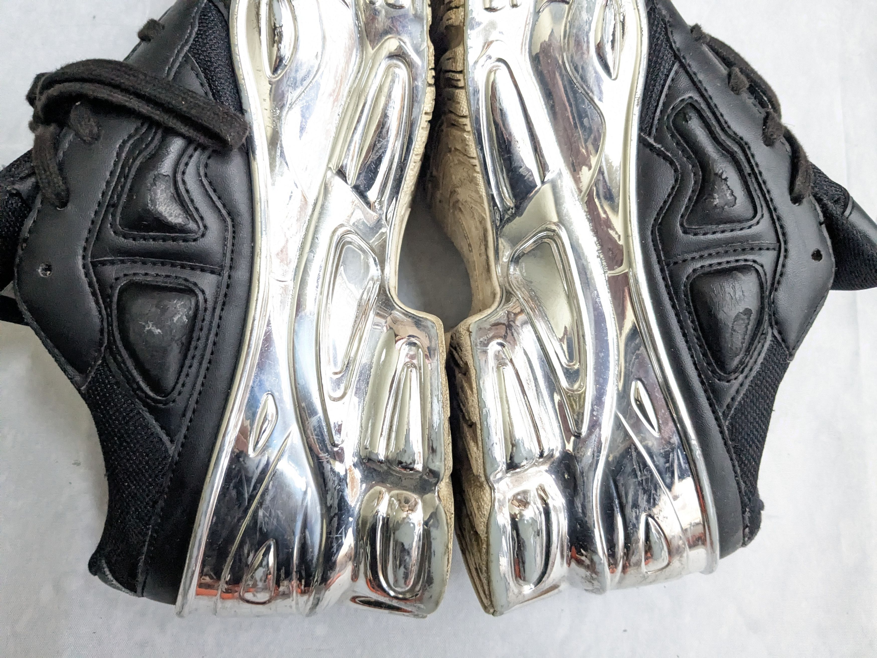 Raf Simons Adidas x Raf Simons Ozweego Mirrored Black Silver EE7944 Size US 8 / EU 41 - 5 Thumbnail