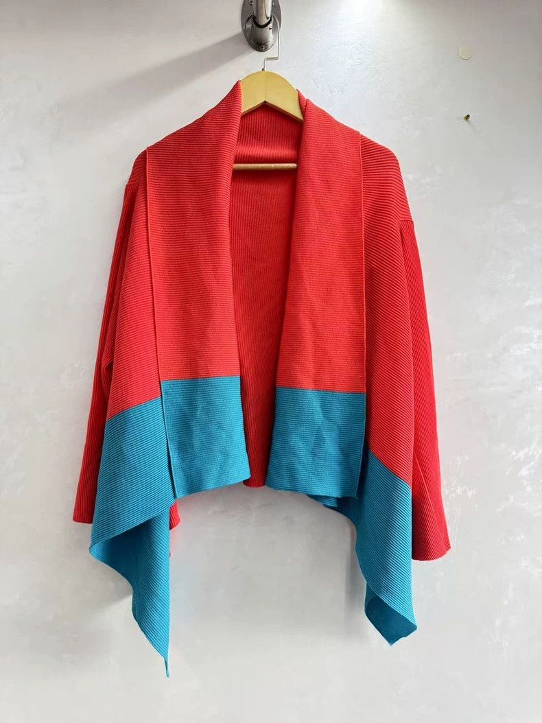 Issey Miyake Red Blue Cardigan - dmc