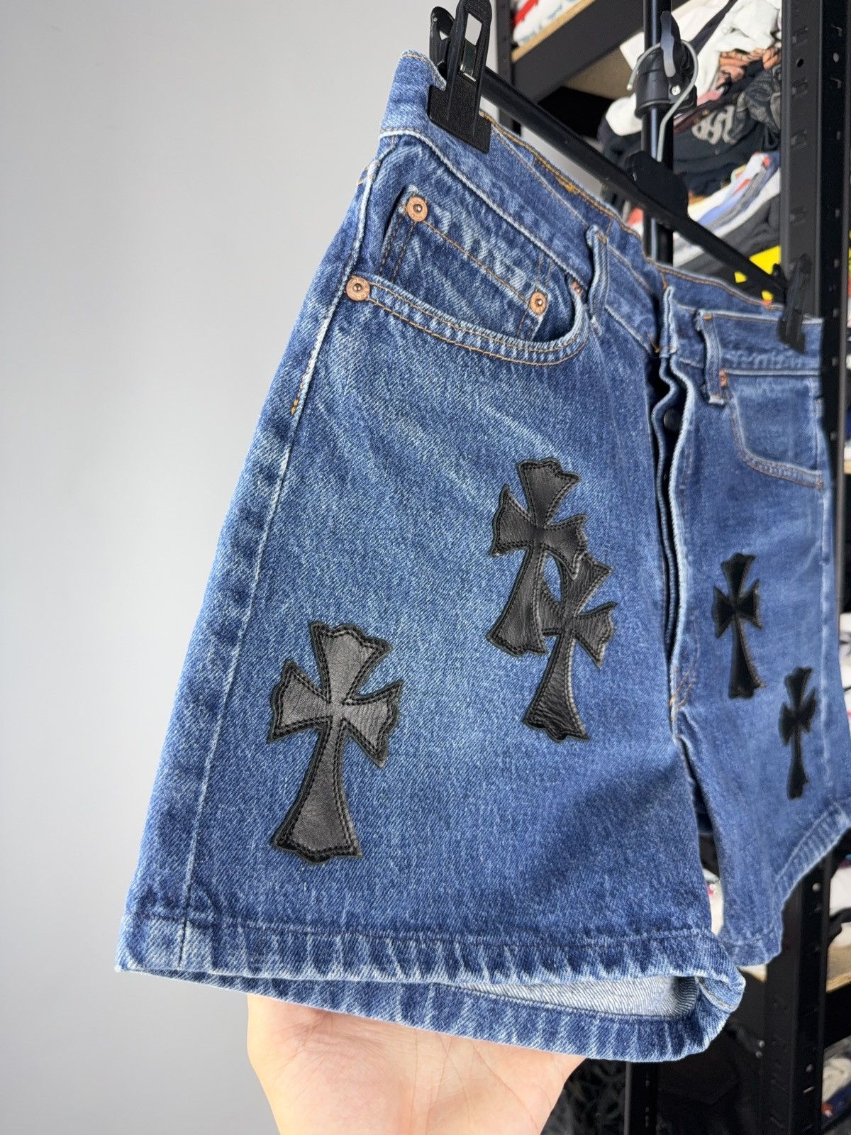 Levi's Vintage 90s Archival Chrome Hearts Style Cross Denim shorts Size 30" / US 8 / IT 44 - 2 Thumbnail