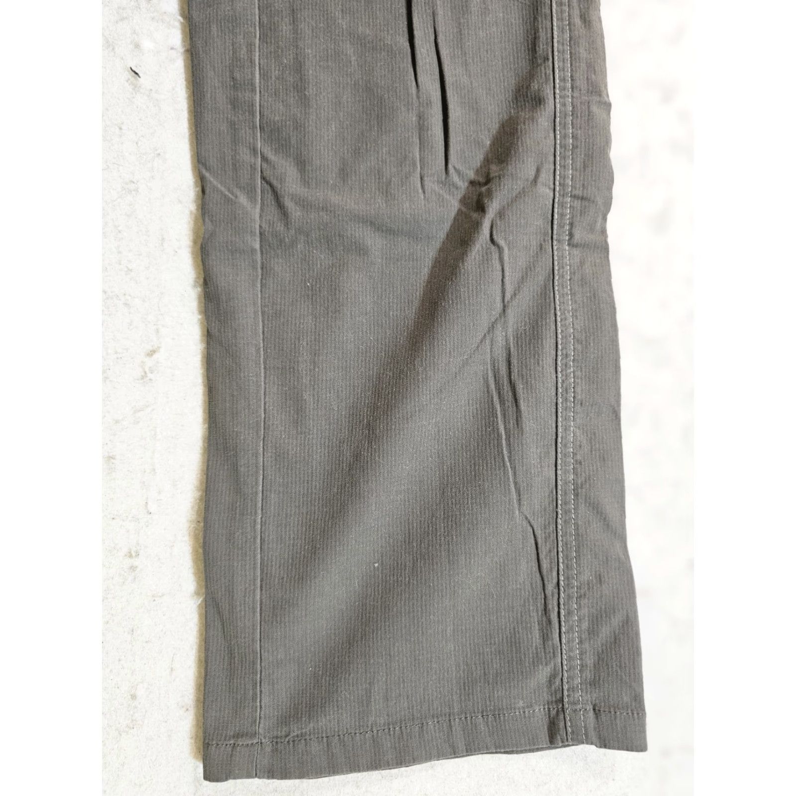 Vintage KÜHL Classic Straight Leg Hiking Pants Gray Women Size 8 Reg 5 Pocket Design Nylon Spandex Lightweight Inseam 32 in Cargo Nature Size 30" / US 8 / IT 44 - 4 Thumbnail
