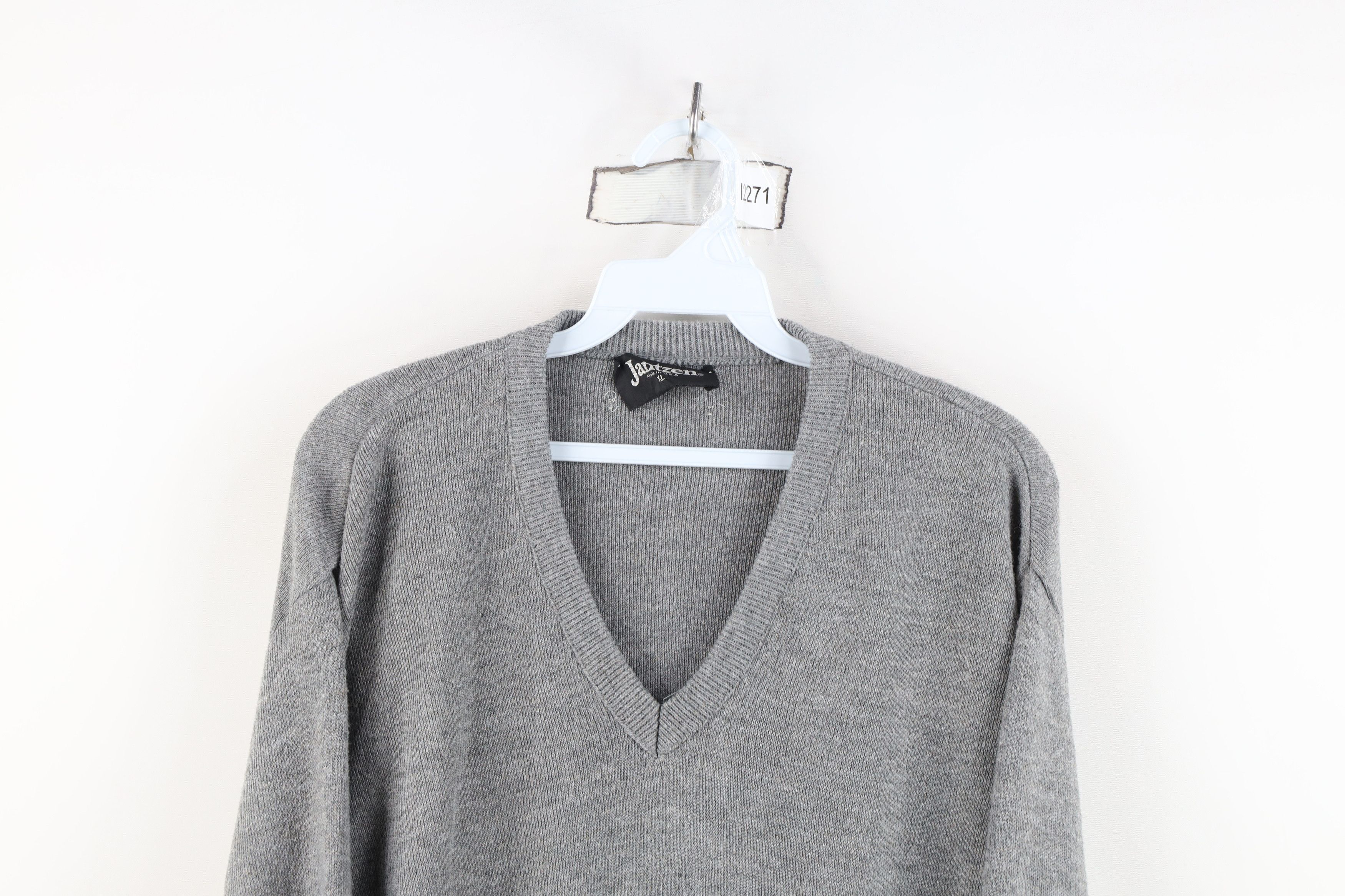 Vintage Vintage 70s Streetwear Knit V-Neck Sweater Heather Gray USA Size US XL / EU 56 / 4 - 2 Thumbnail