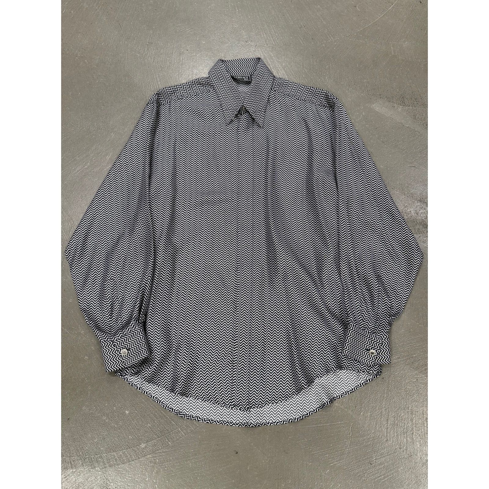 Versace 1990s Versace long sleeve silk shirt Size US L / EU 52-54 / 3 - 1 Thumbnail