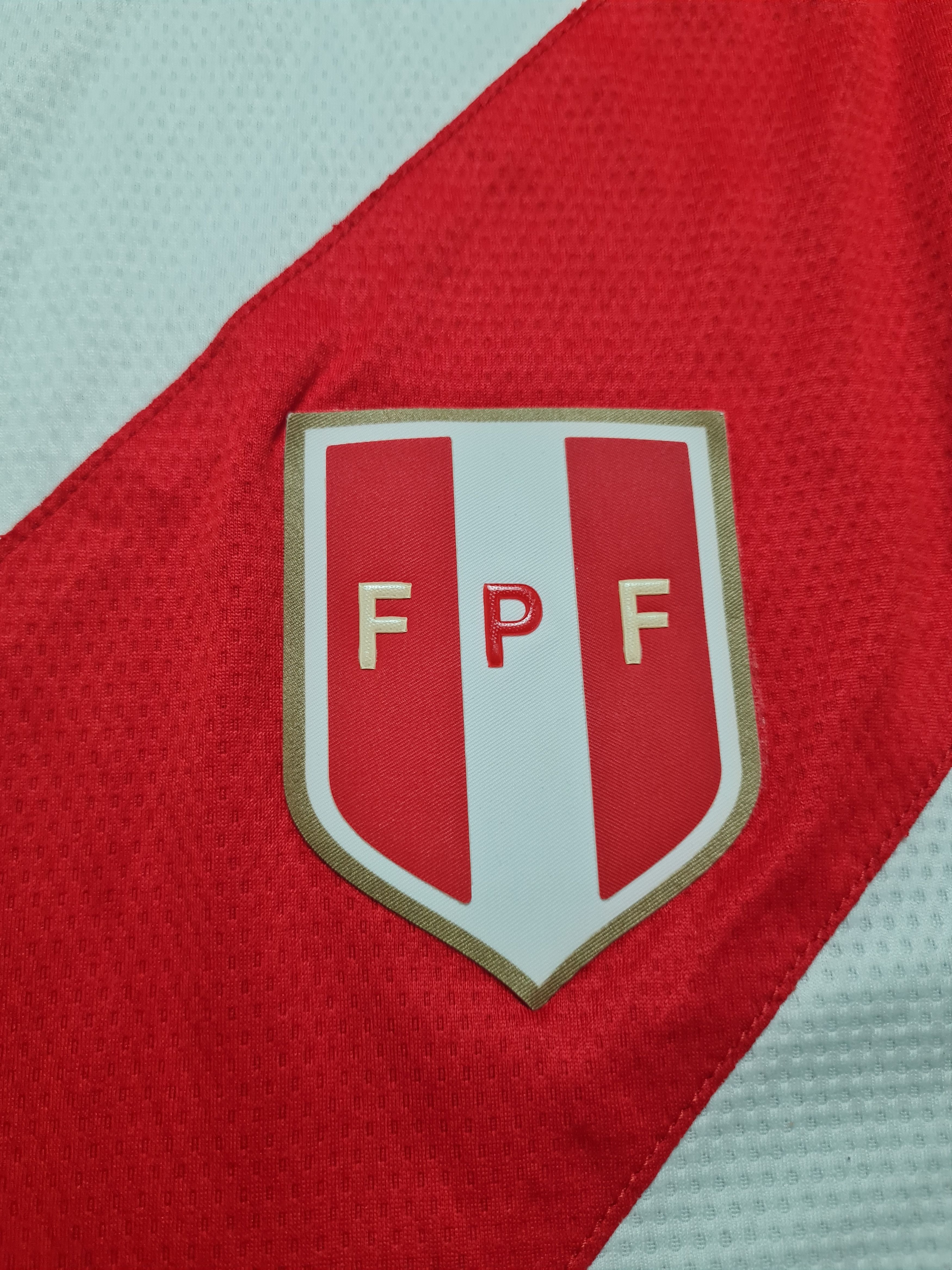 Umbro Football Shirt Peru Home Soccer Jersey 2015-2016 Umbro Size US M / EU 48-50 / 2 - 24 Thumbnail