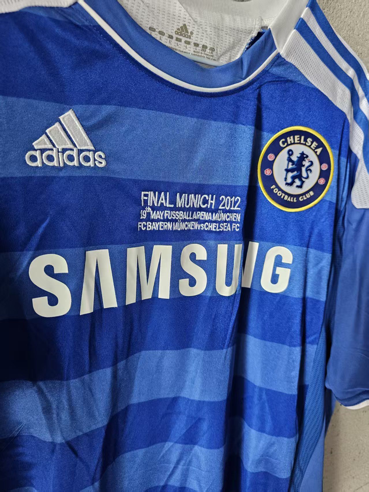 Other 2012 Chelsea #9 Torres Jersey Size US L / EU 52-54 / 3 - 3 Thumbnail