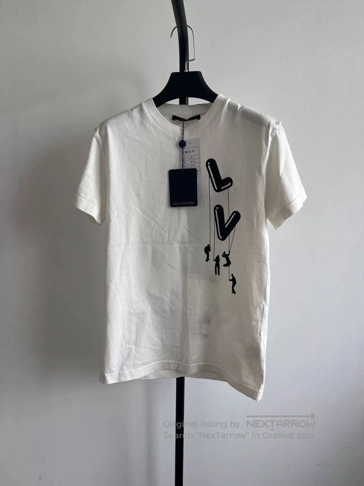 Louis Vuitton Louis Vuitton Paratrooper Print Men's T-shirt. Size US XS / EU 42 / 0 - 1 Thumbnail