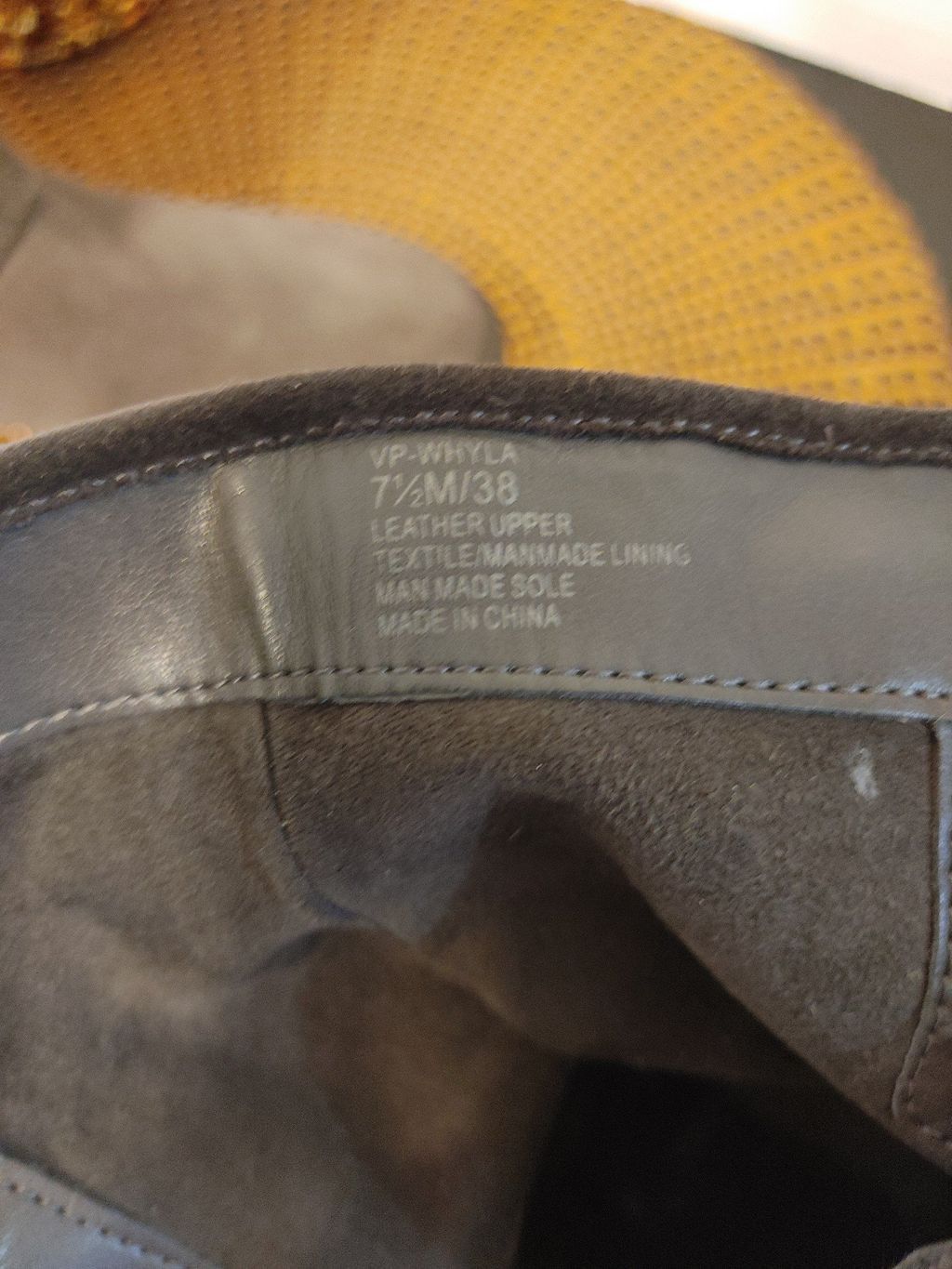 Vince Camuto Vince Camuto Whyla Suede Booties Size 7.5 Size US 7.5 / IT 37.5 - 8 Thumbnail