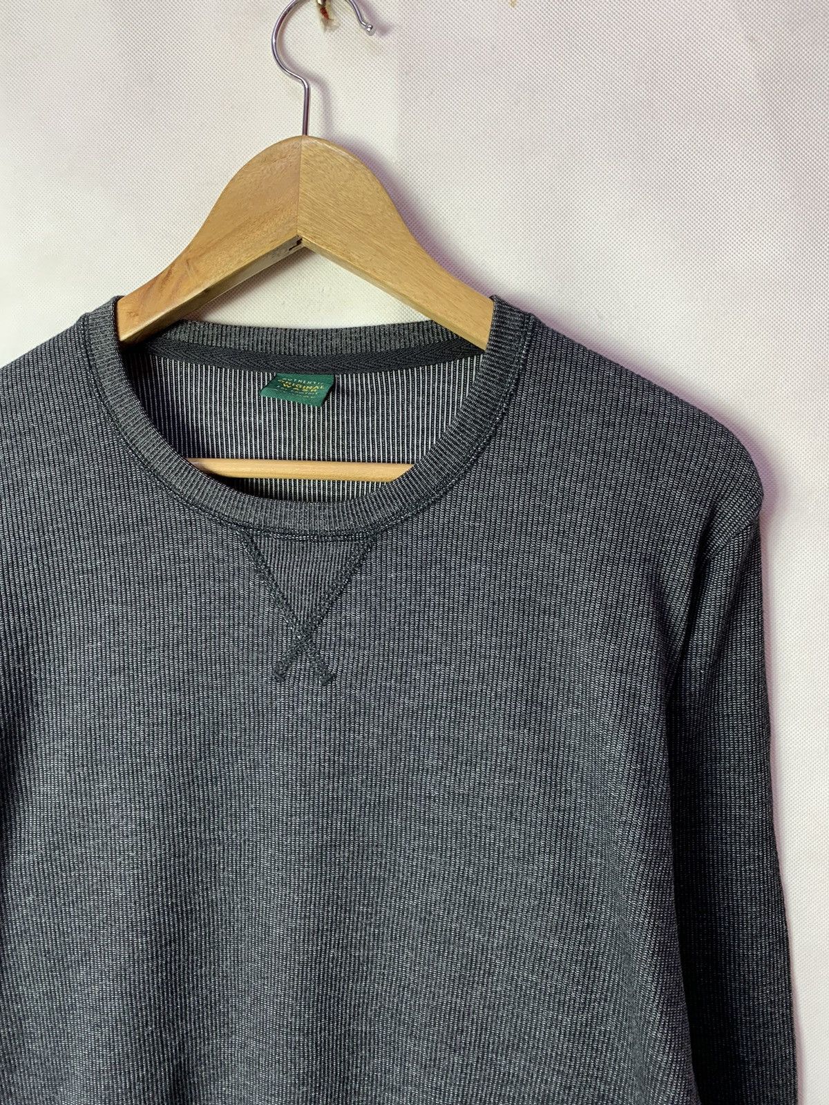 Japanese Brand × Uniqlo 🔥 Uniqlo Pleats Stripes Longsleeves Tee Size US L / EU 52-54 / 3 - 2 Thumbnail