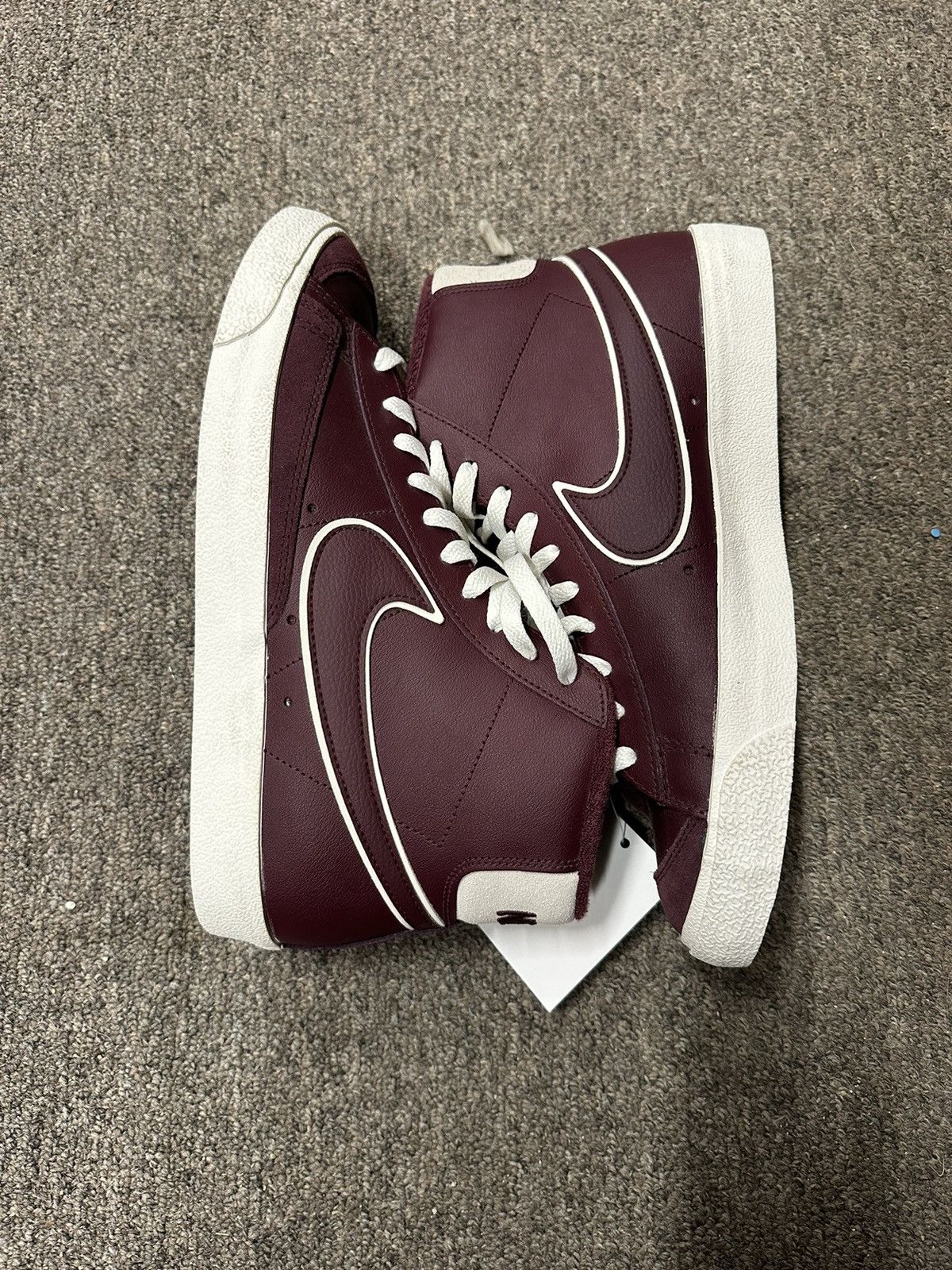 Nike Nike blazer hi new no box Size US 10.5 / EU 43-44 - 1 Thumbnail