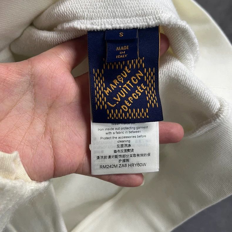 Louis Vuitton Louis Vuitton 24 latest western print logo hooded drawstrin Size US S / EU 44-46 / 1 - 4 Thumbnail