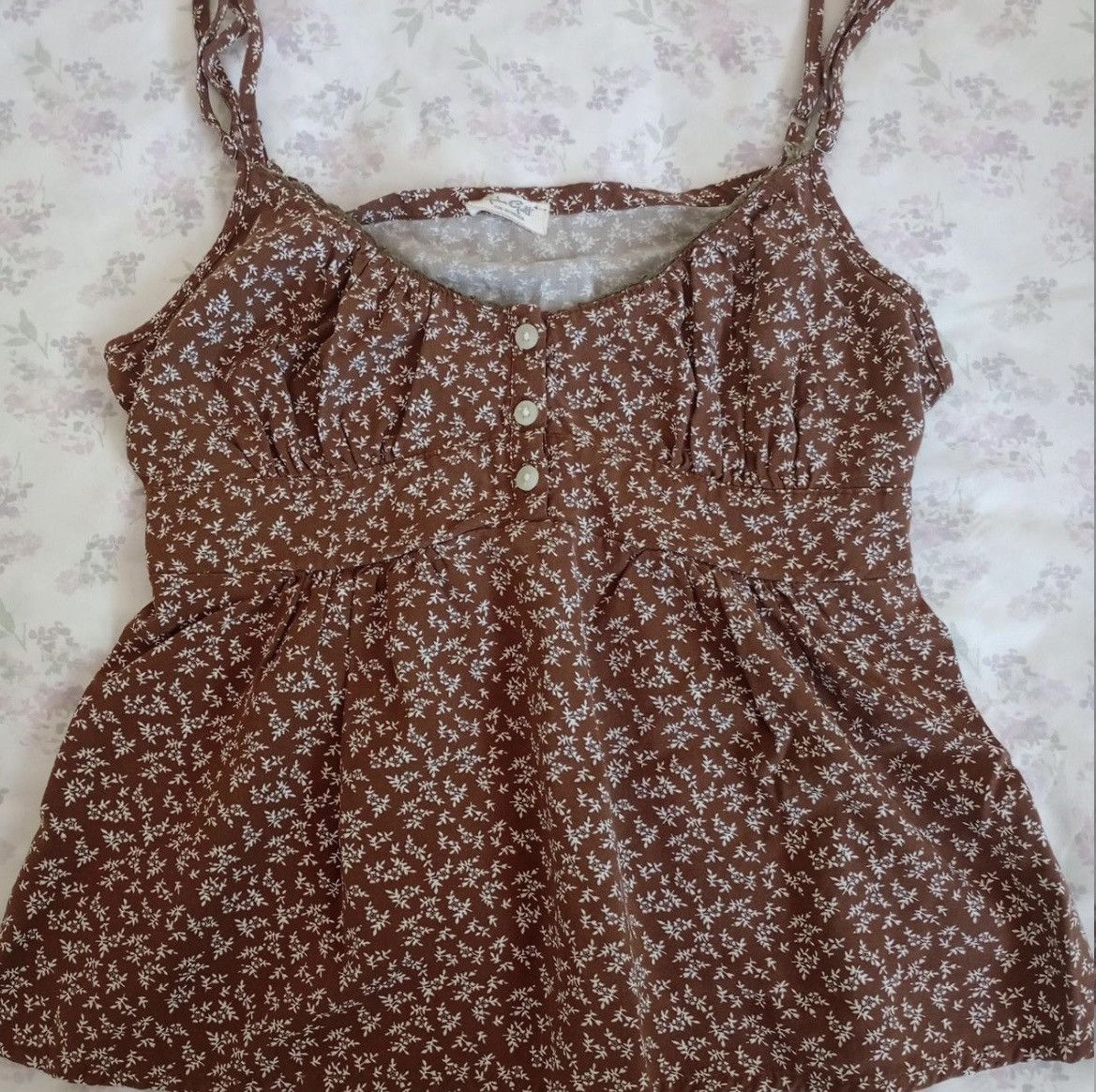 Brandy Melville john galt floral tank top Size XS / US 0-2 / IT 36-38 - 1 Thumbnail