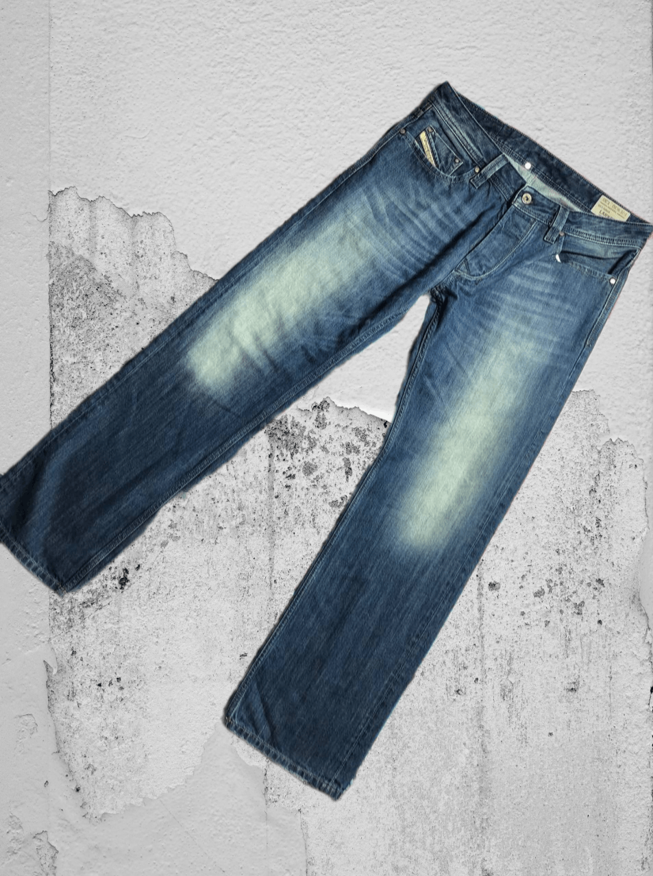 Diesel × Japanese Brand Crazy Crash Dirty Baggy Faded Jean Japan Avant Garde Style Size US 30 / EU 46 - 1 Thumbnail