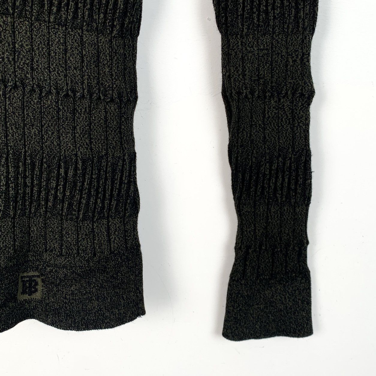 Burberry Burberry Block Turtleneck m Long Sleeve Knit Sweater K26WX Size XS / US 0-2 / IT 36-38 - 4 Thumbnail
