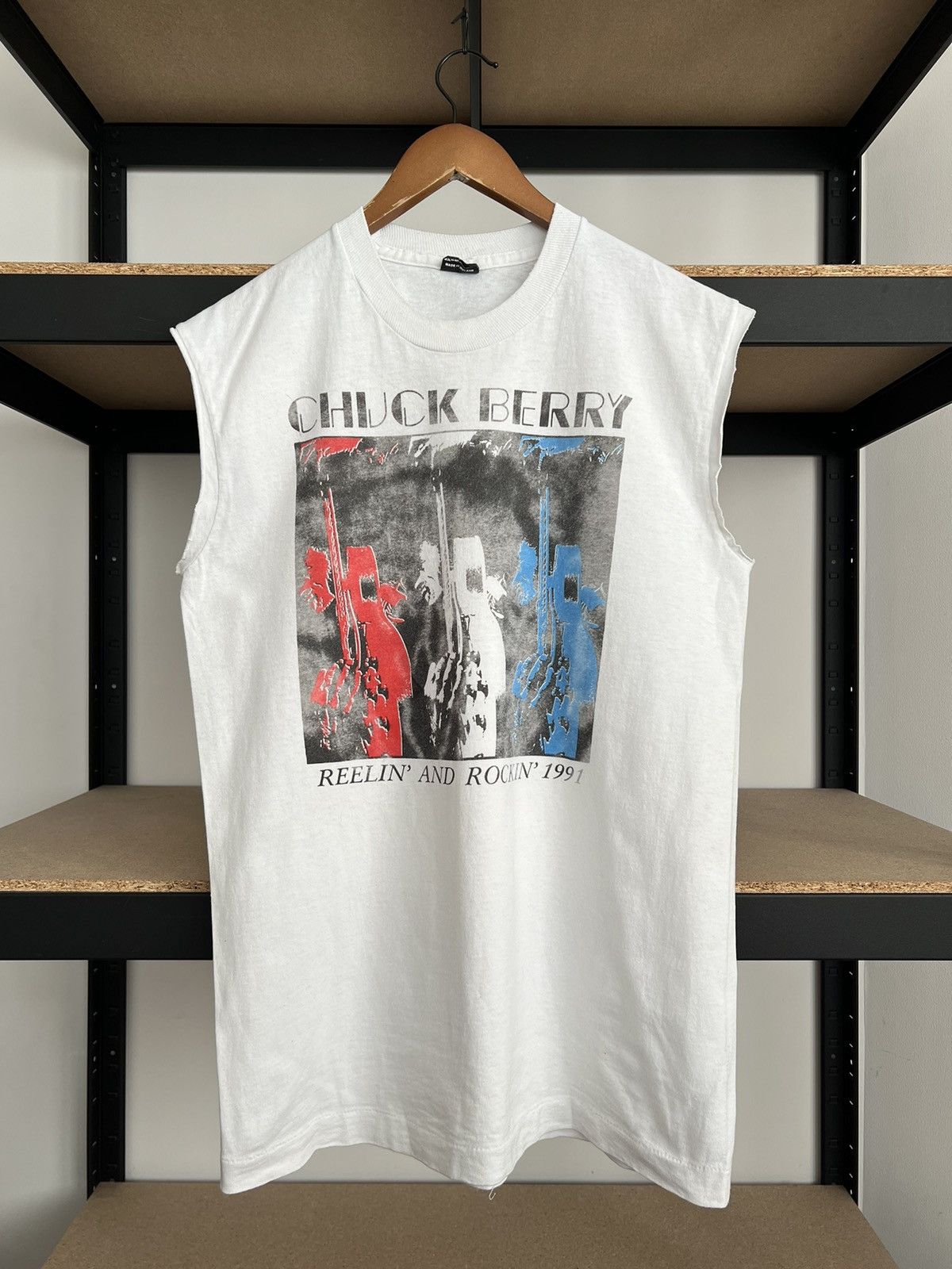 Band Tees Vintage 1991 Chuck Berry Reelin' and Rockin' Tank Top Tshirt Size US L / EU 52-54 / 3 - 1 Thumbnail