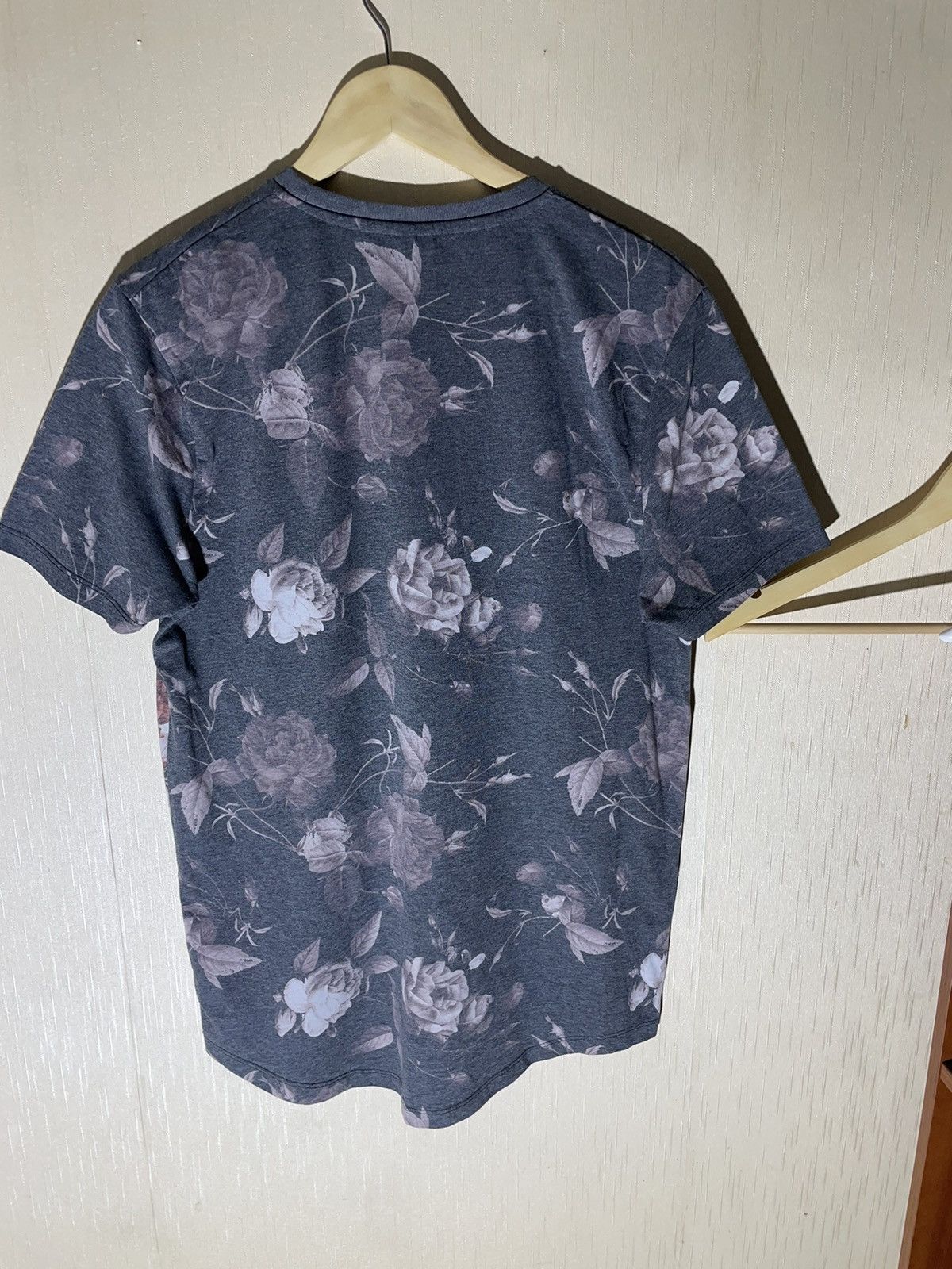 Asos × True Religion Jesus and angels all over print streetwear T shirt Size US M / EU 48-50 / 2 - 6 Thumbnail