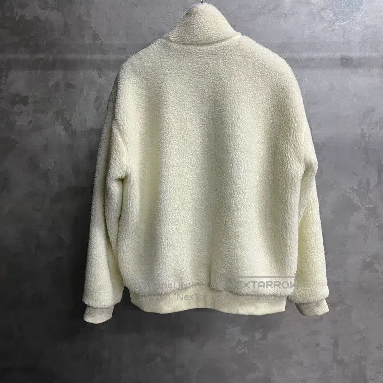 Louis Vuitton Louis Vuitton 25 Latest White Threaded Hem Solid Long-Slee Size US XL / EU 56 / 4 - 5 Thumbnail