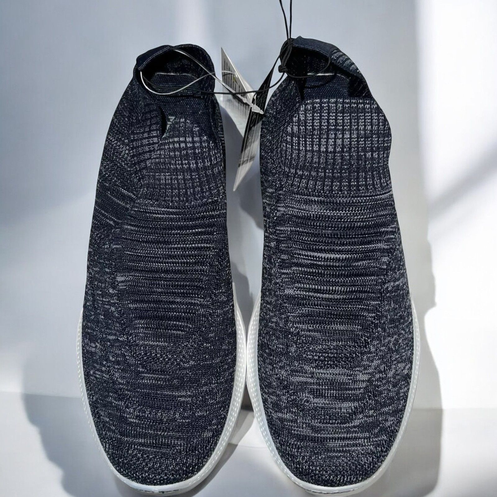 Members Only Members Only Light Weight Breathable Sneakers Navy Mens 11 Size US 11 / EU 44 - 1 Thumbnail