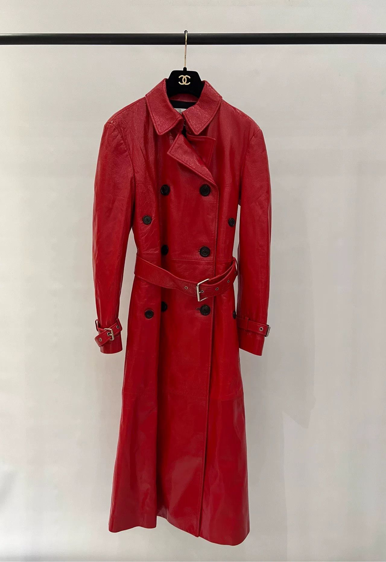 Dior dior red double-breasted leather coat Size US S / EU 44-46 / 1 - 1 Thumbnail