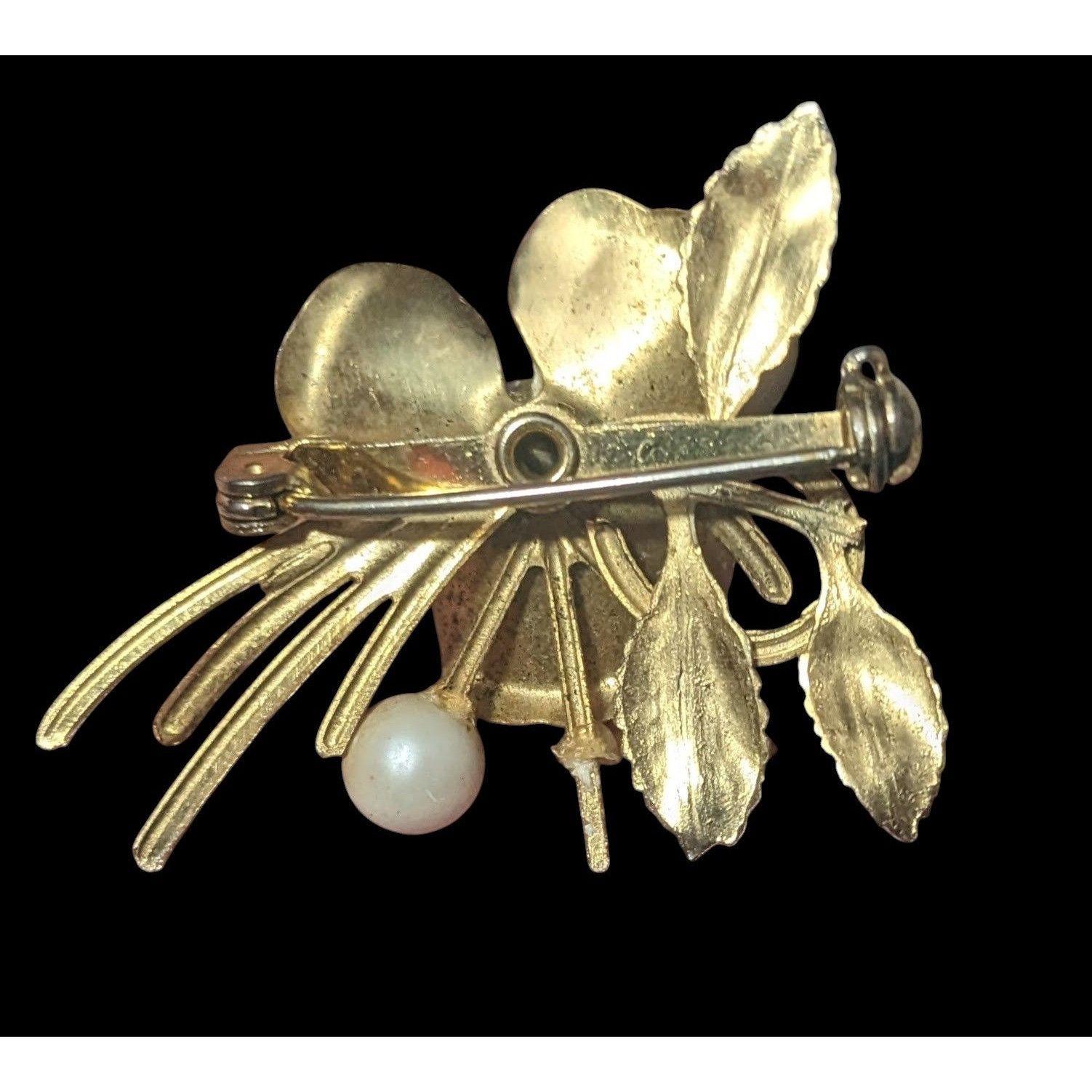 Other Vintage Cream And Gold Tone Whimsical Fantasy Floral Brooch Size ONE SIZE - 3 Thumbnail