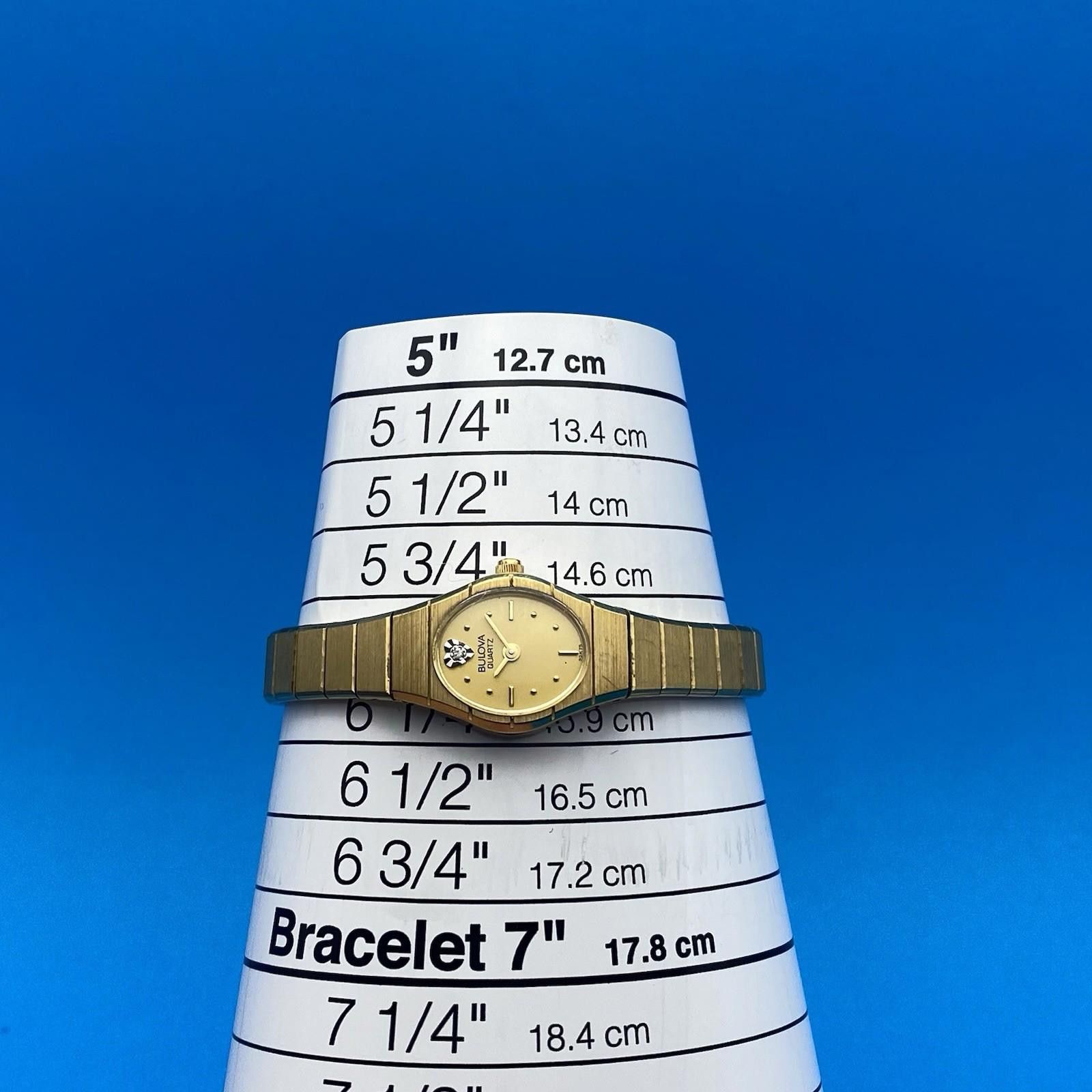 Bulova Vintage Bulova Diamond Dial Ladies Watch 1988 GoldTone 92K75 Size ONE SIZE - 7 Thumbnail